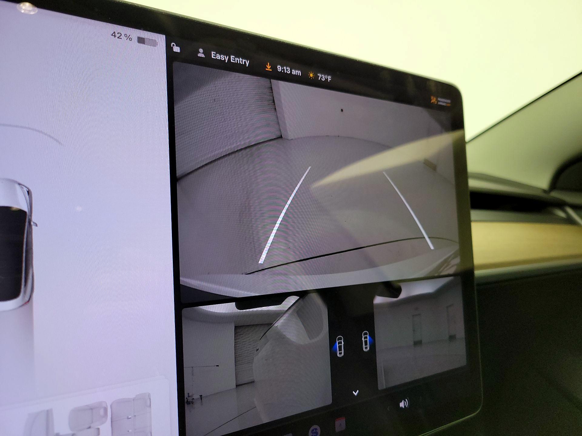 Thumbnail: 2022 Tesla Model 3 - 14