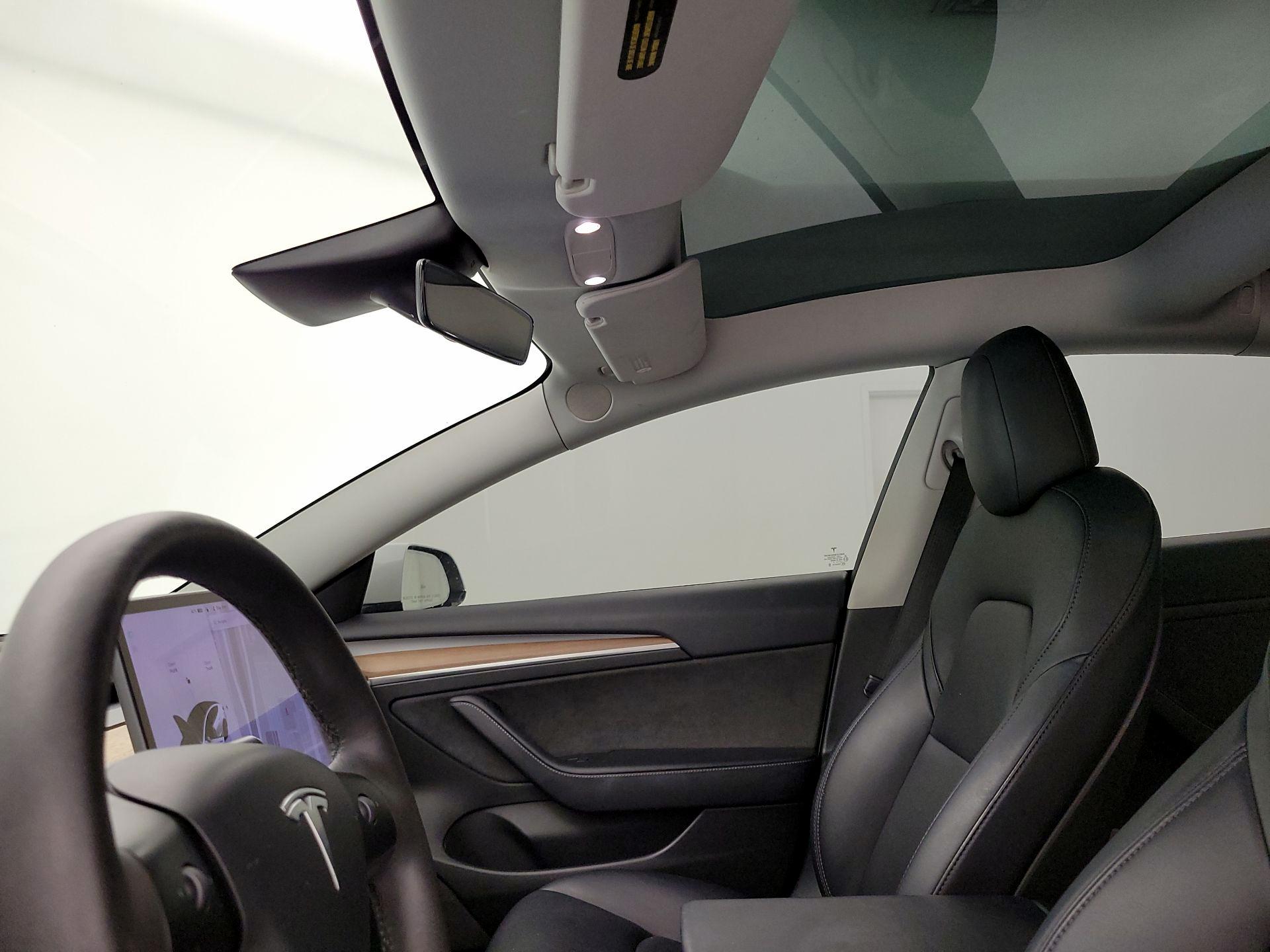 Thumbnail: 2022 Tesla Model 3 - 18