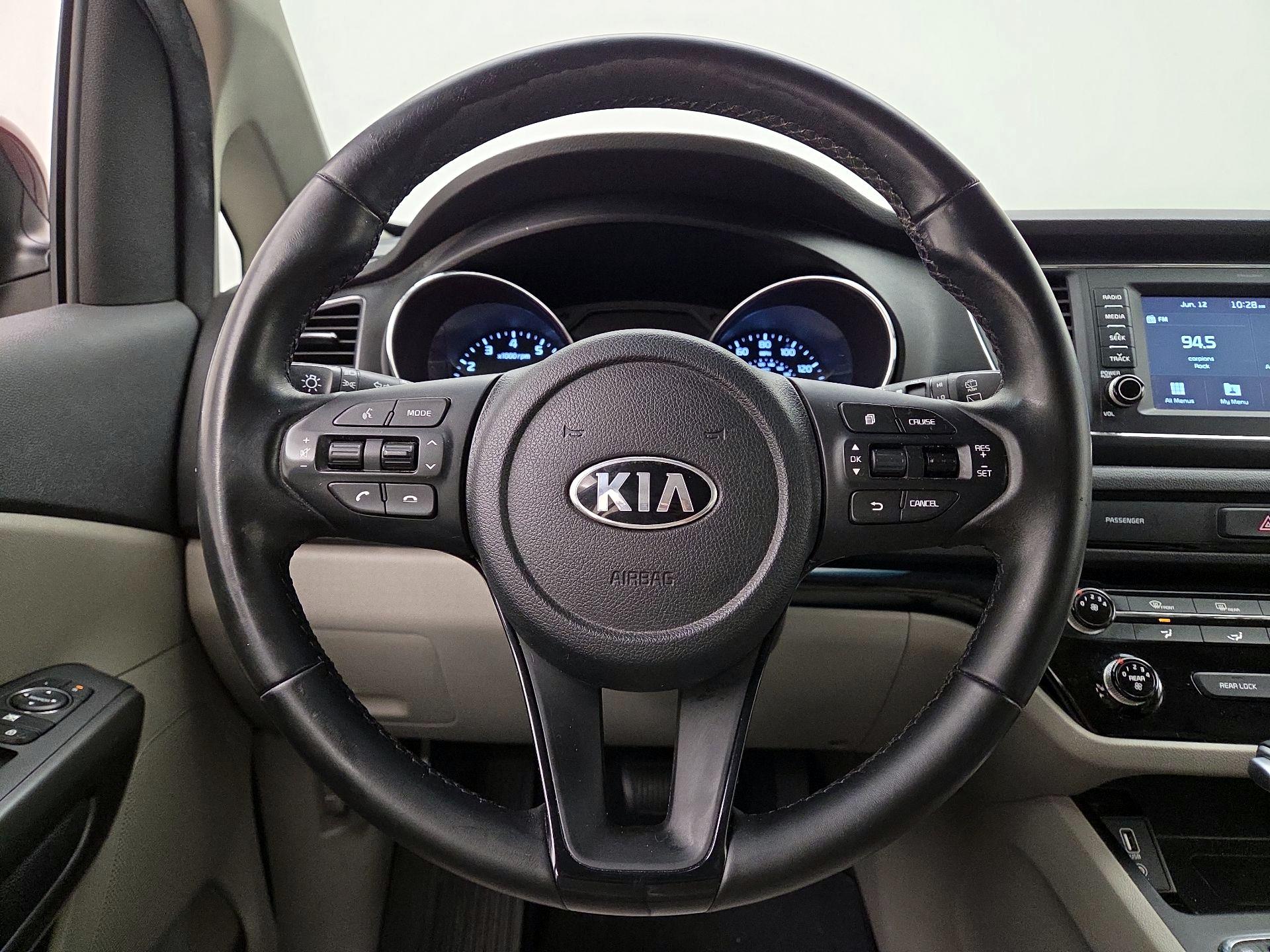 Thumbnail: 2019 Kia Sedona - 10