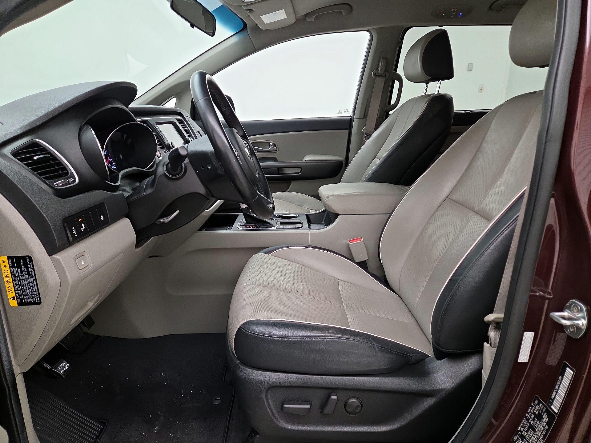 Thumbnail: 2019 Kia Sedona - 11