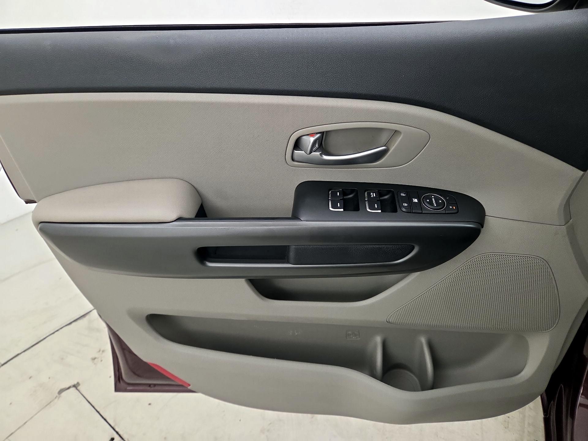 Thumbnail: 2019 Kia Sedona - 12