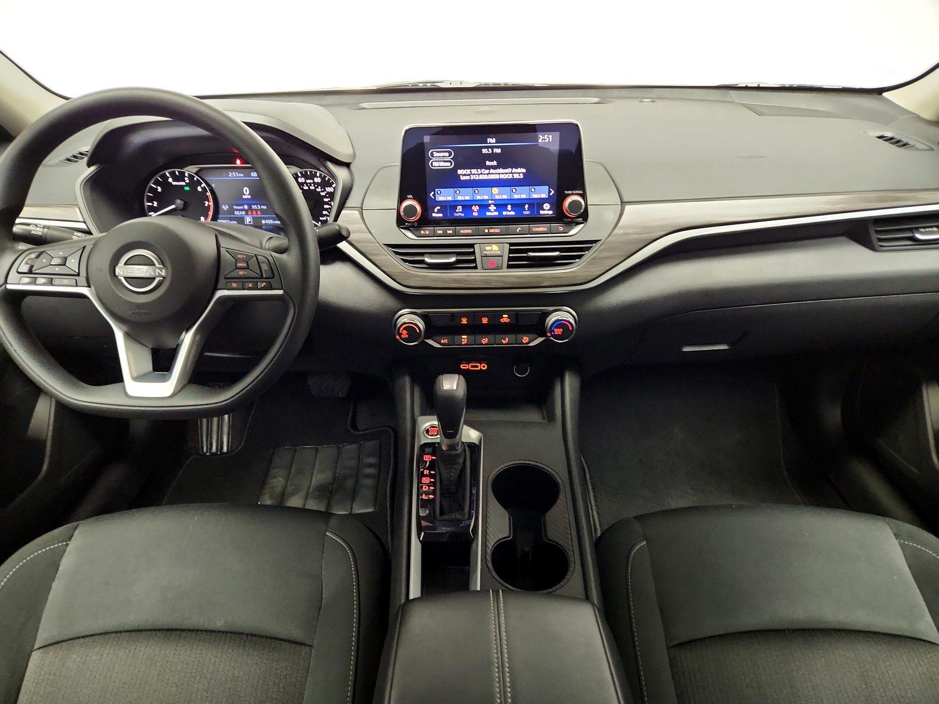 Thumbnail: 2025 Nissan Altima - 9