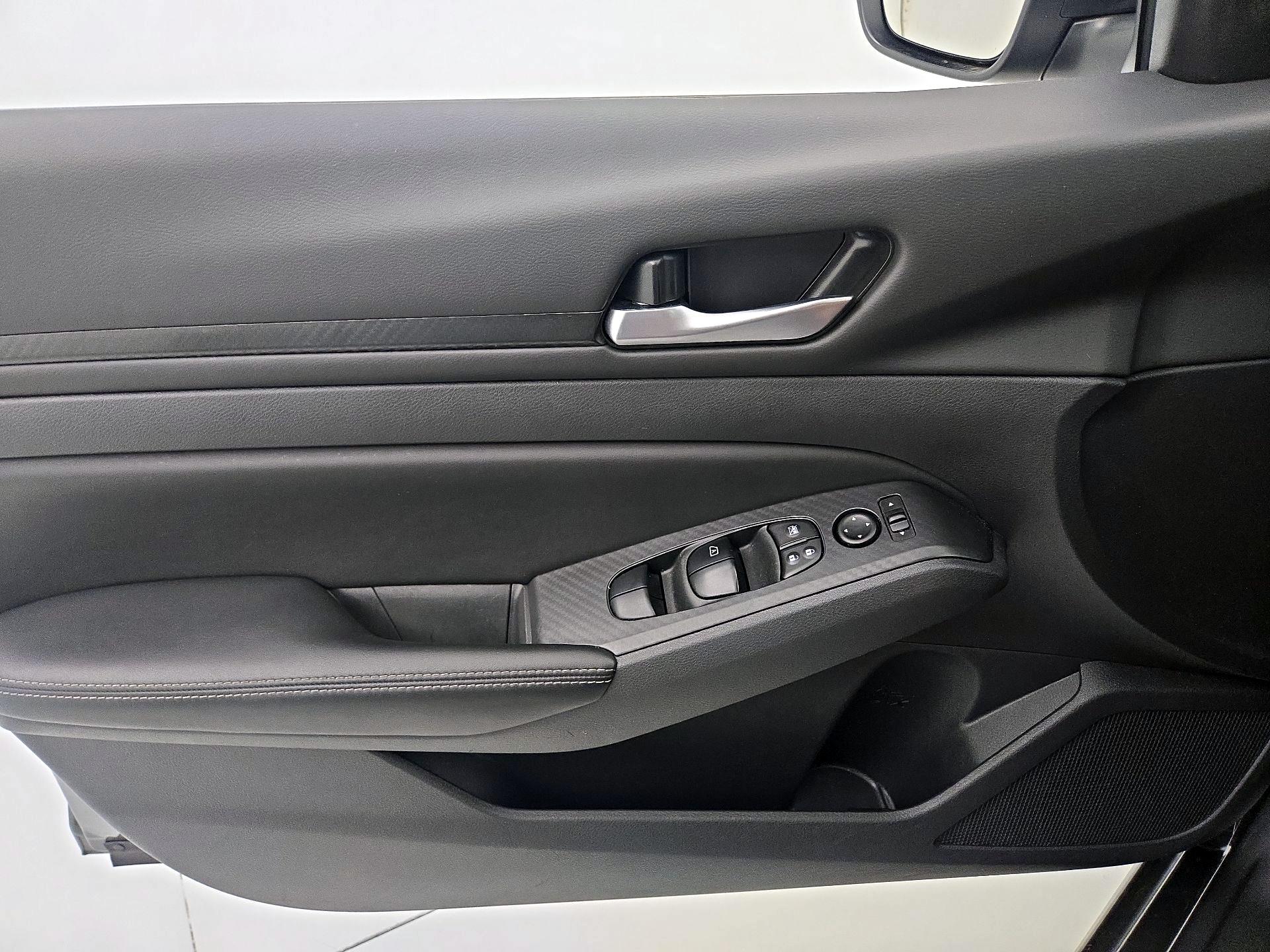 Thumbnail: 2025 Nissan Altima - 12