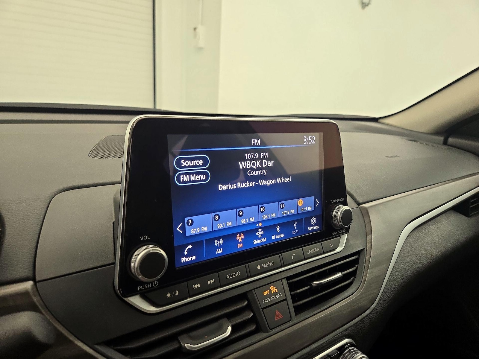 2025 Nissan Altima SV - Photo 16