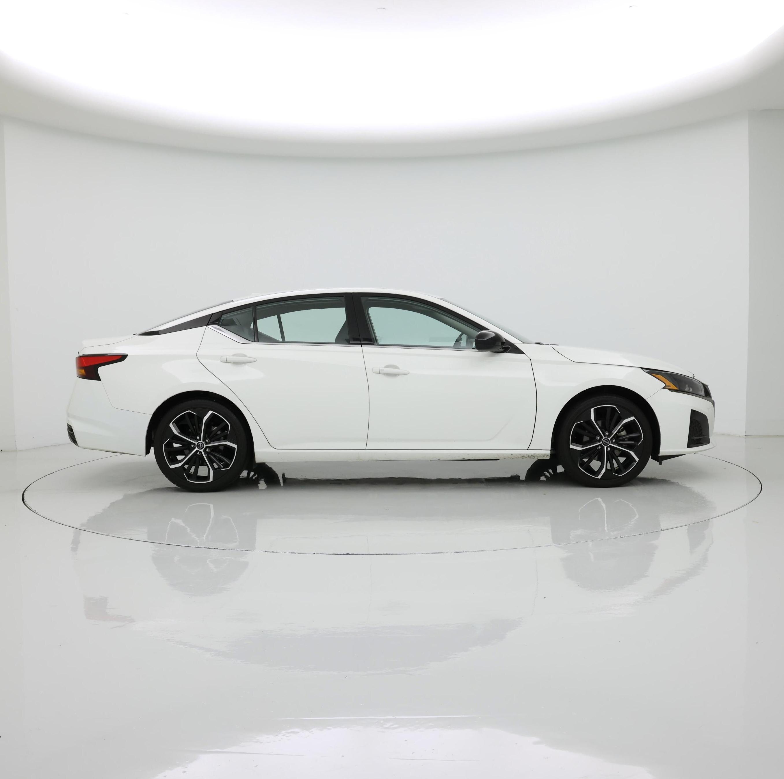 Thumbnail: 2025 Nissan Altima - 7