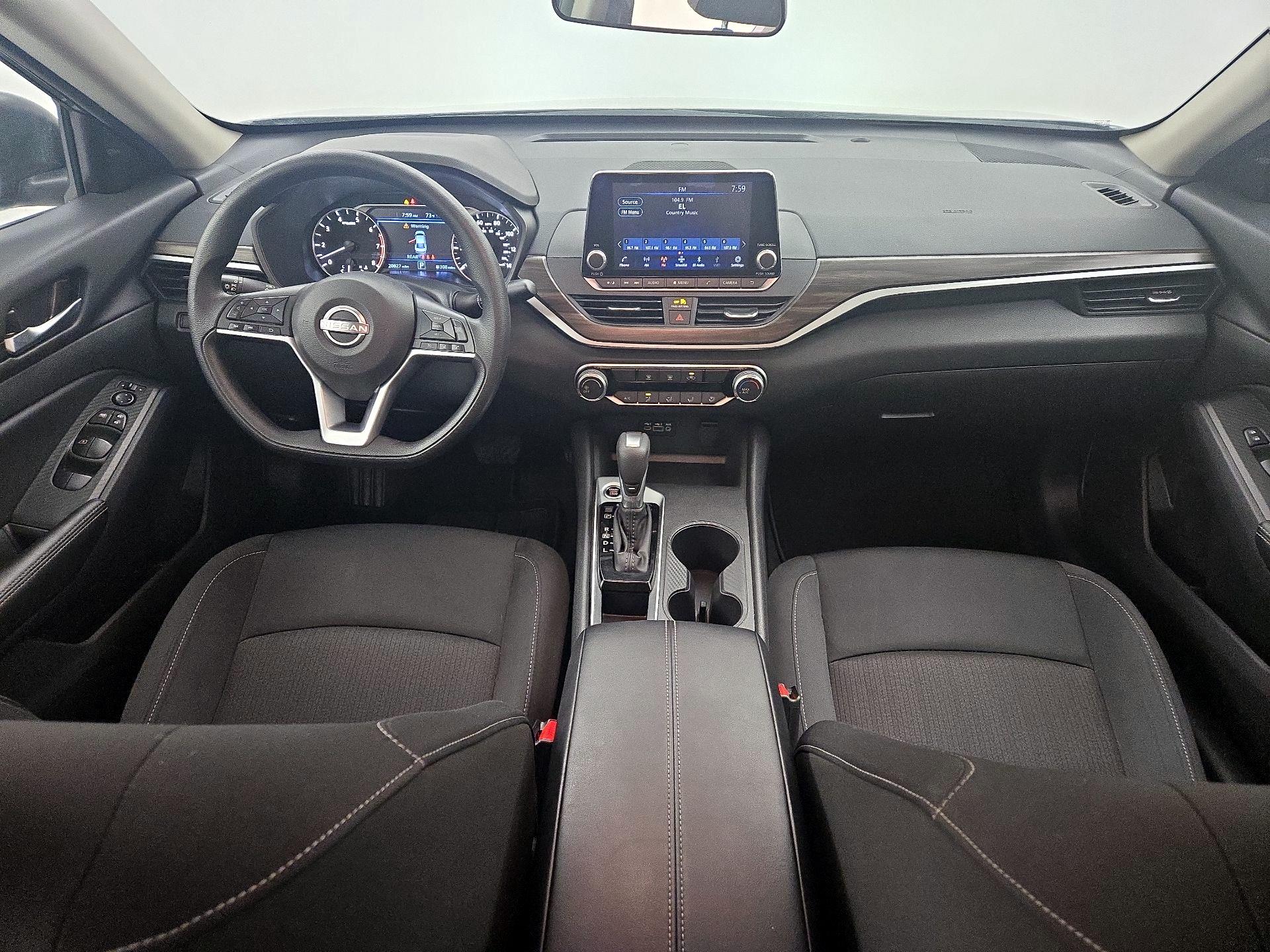 Thumbnail: 2025 Nissan Altima - 9