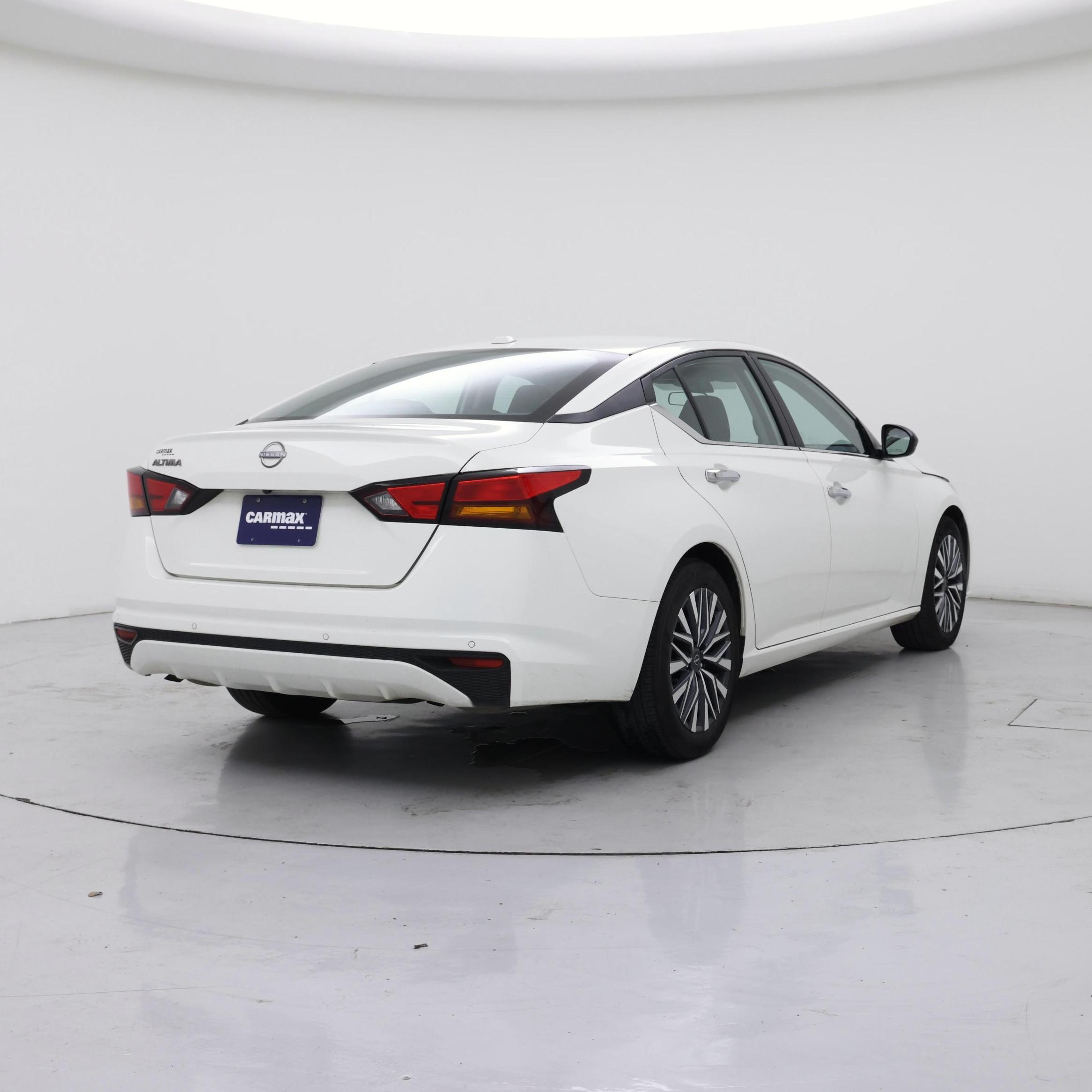 Thumbnail: 2025 Nissan Altima - 8