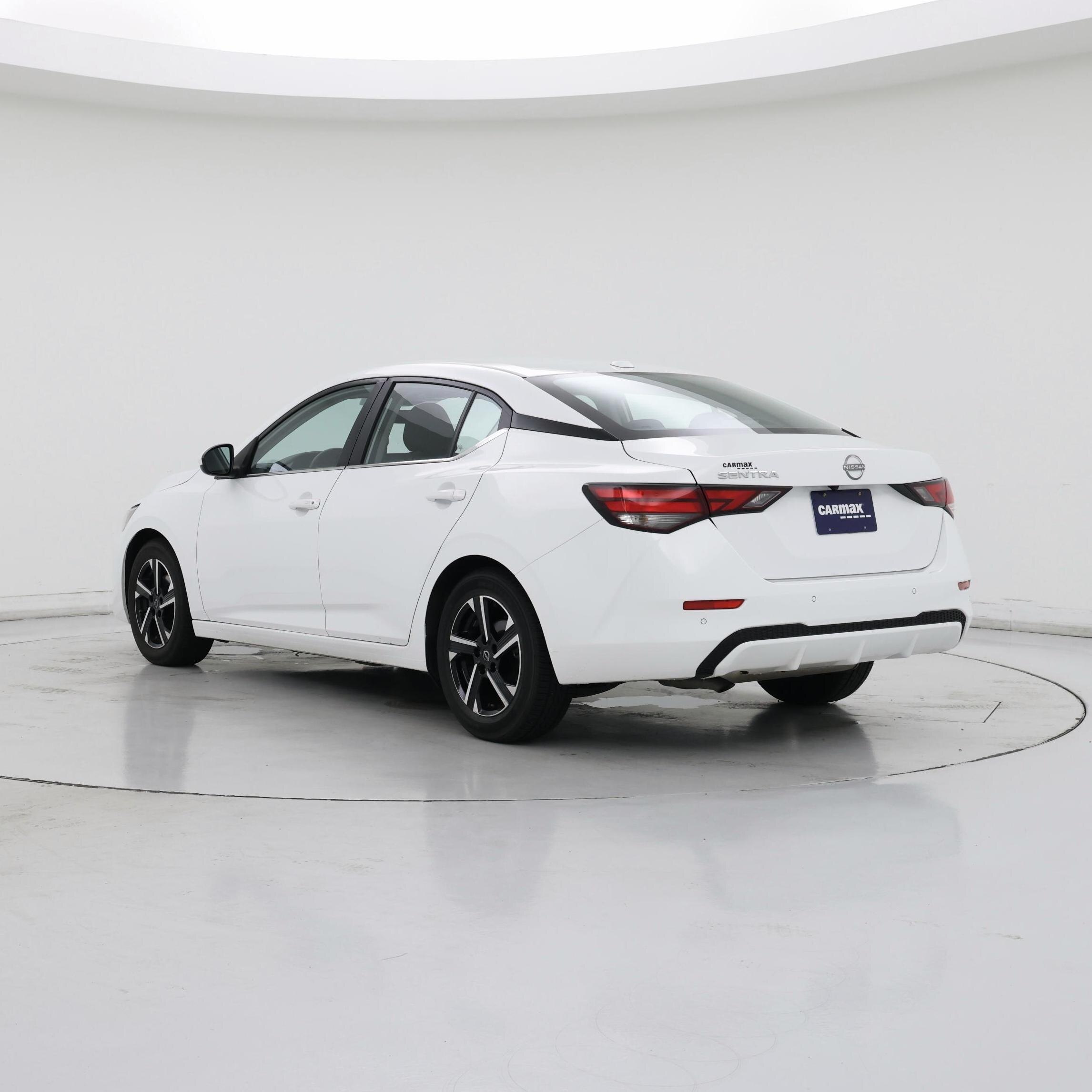 Thumbnail: 2025 Nissan Sentra - 2