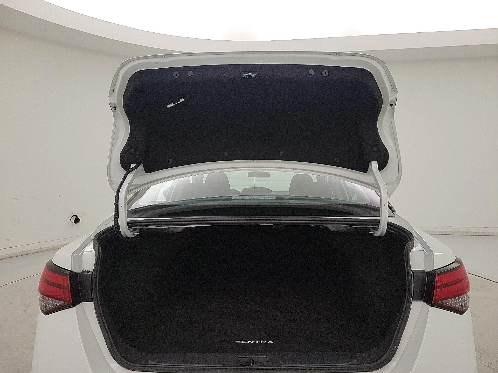 Thumbnail: 2025 Nissan Sentra - 20