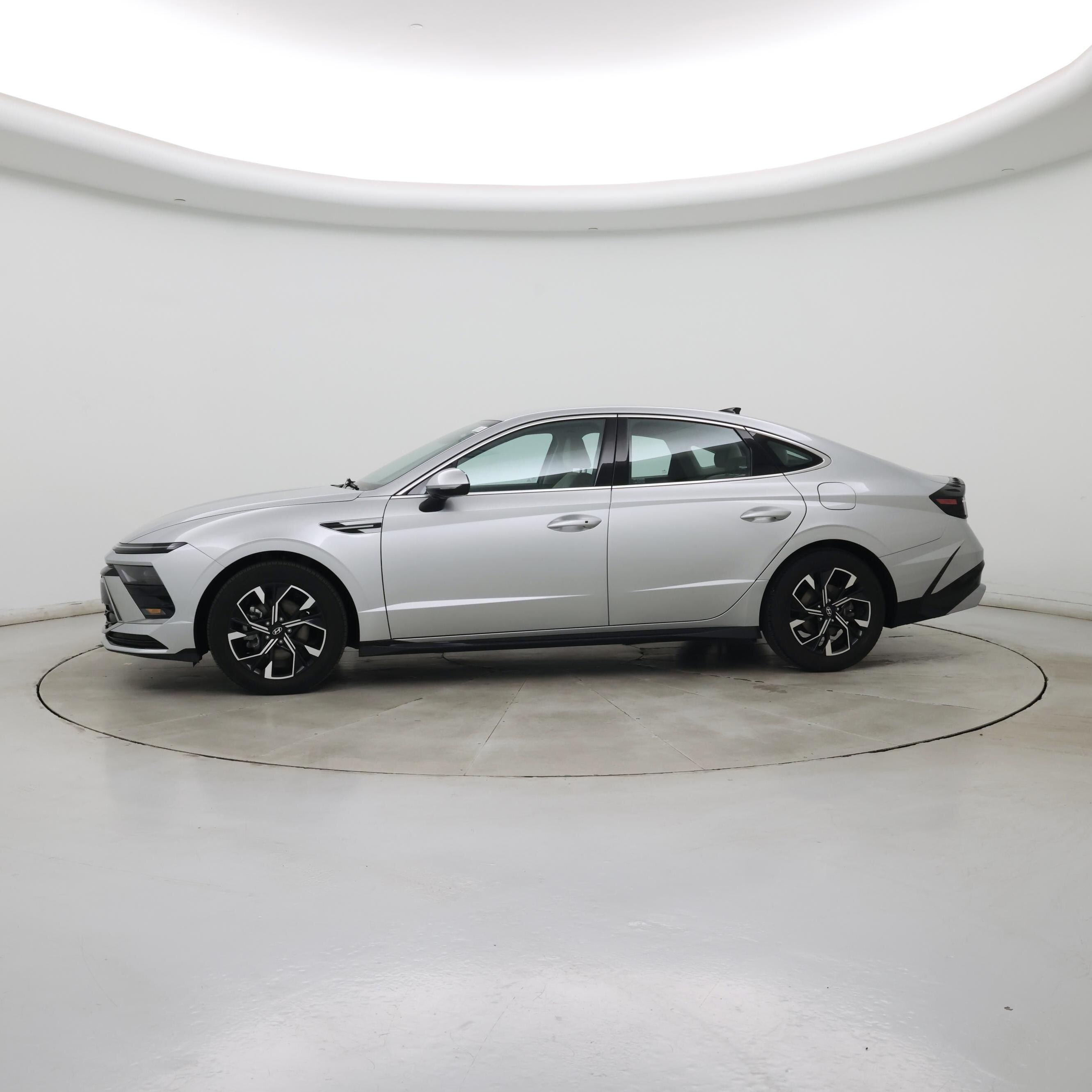 Thumbnail: 2025 Hyundai Sonata - 3