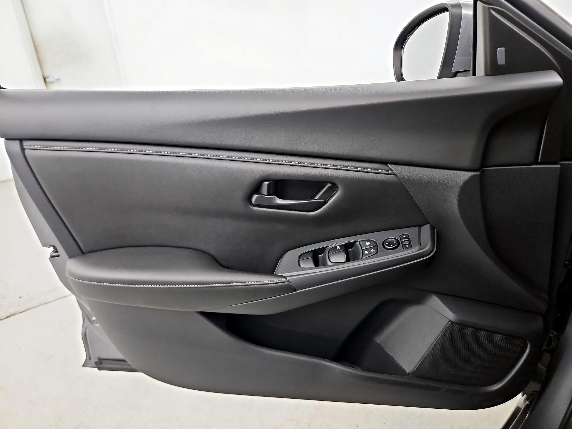 Thumbnail: 2025 Nissan Sentra - 12