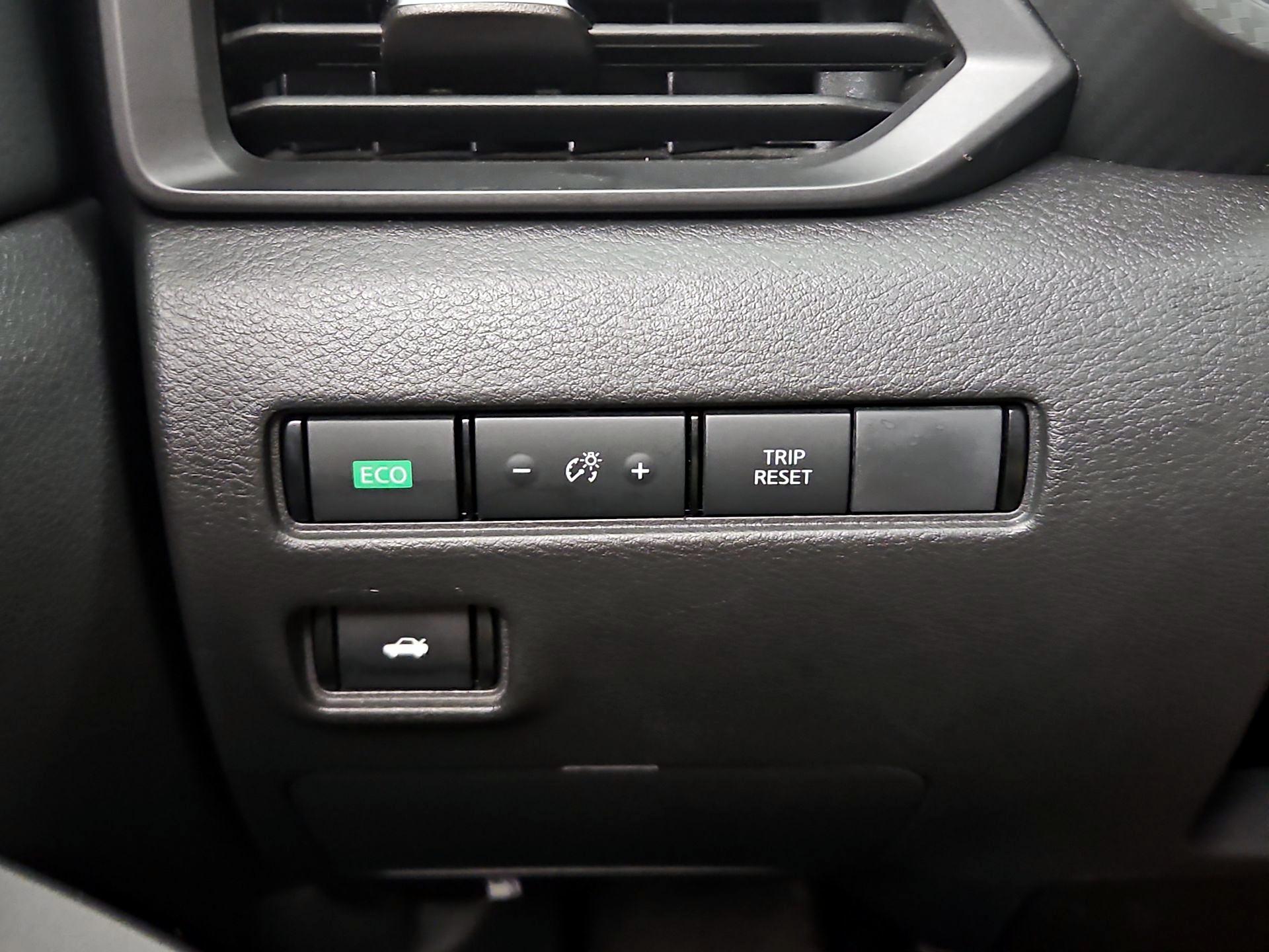 Thumbnail: 2025 Nissan Sentra - 13