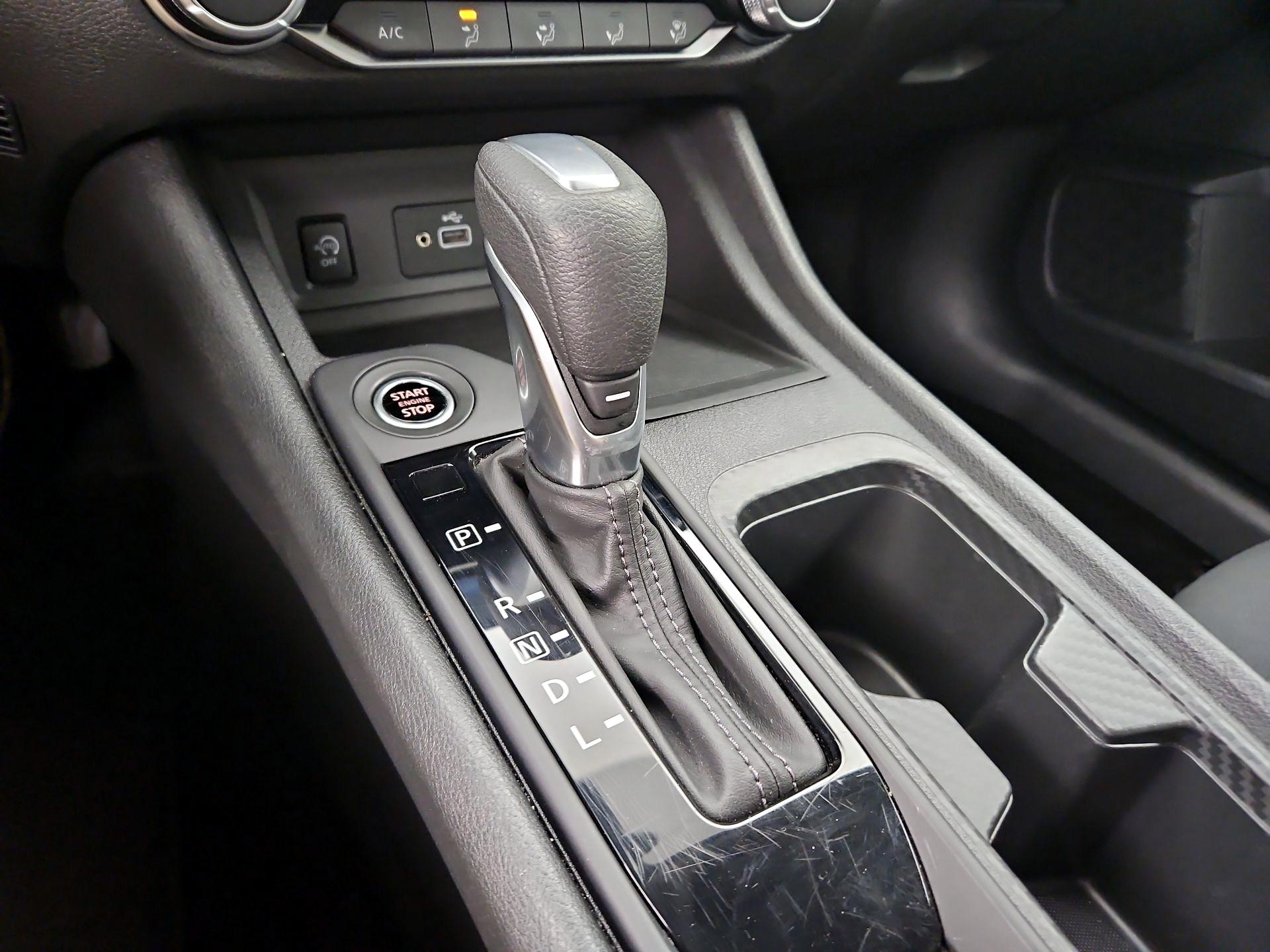 Thumbnail: 2025 Nissan Sentra - 17