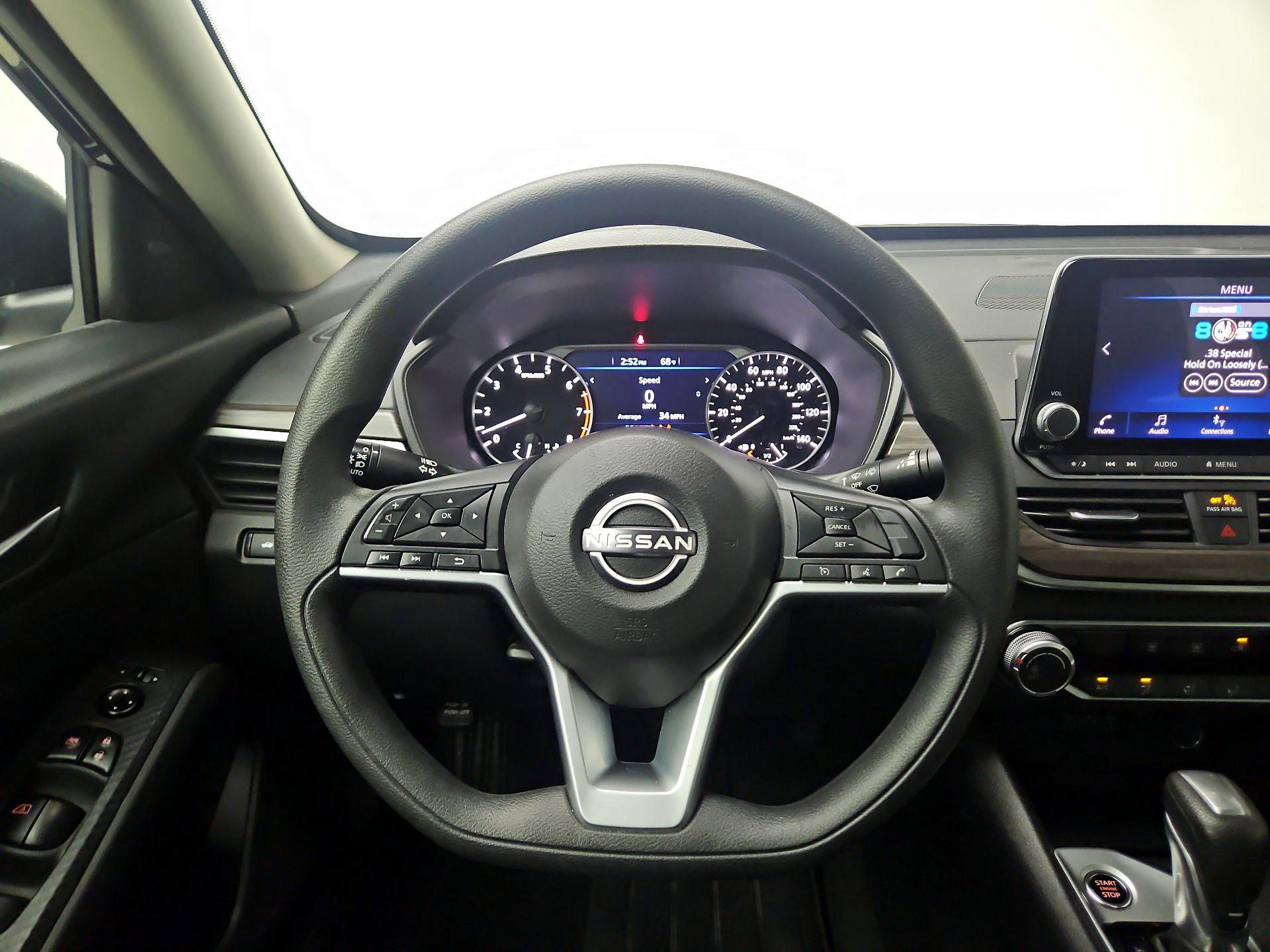 Thumbnail: 2025 Nissan Altima - 10