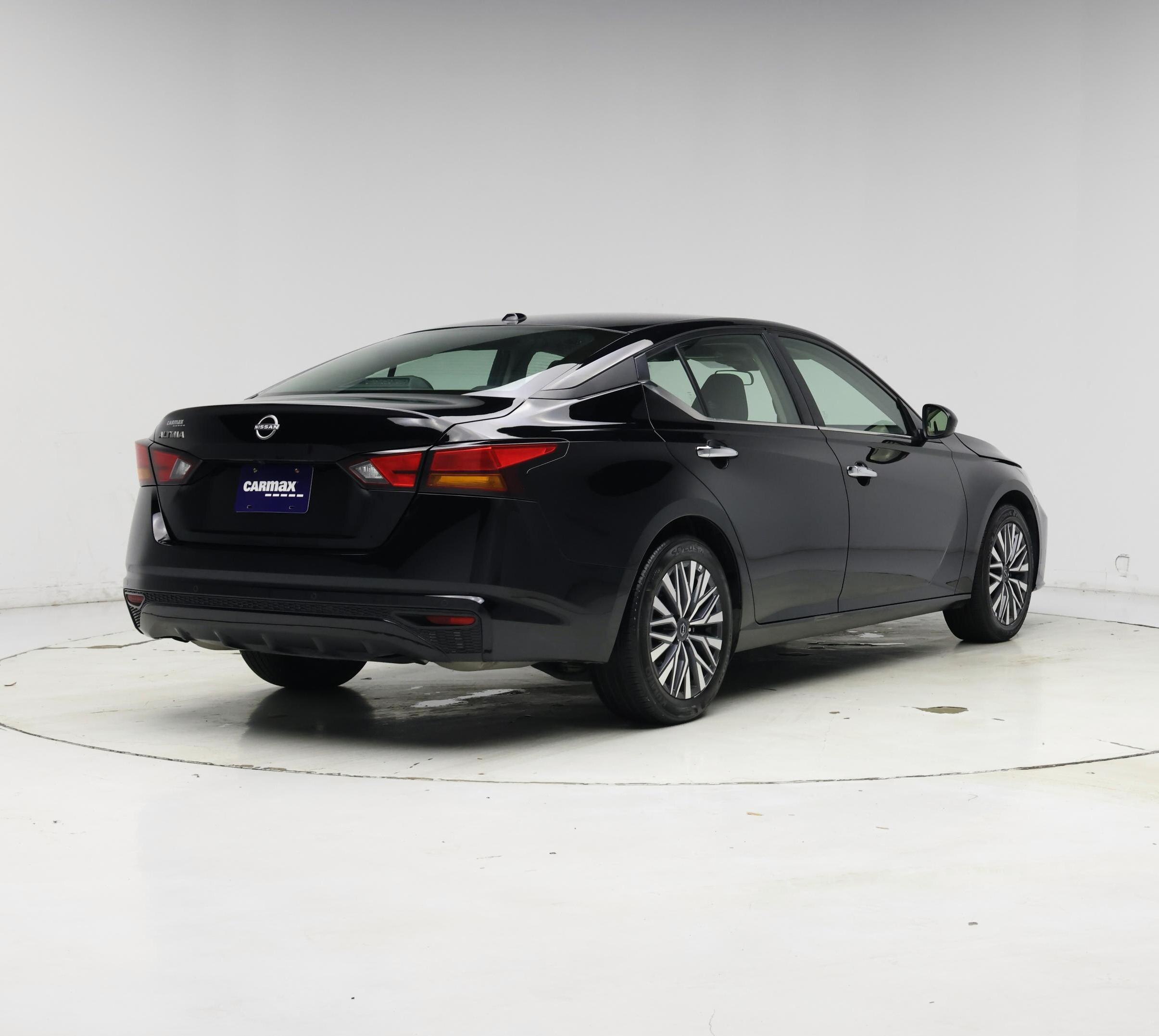 Thumbnail: 2025 Nissan Altima - 8