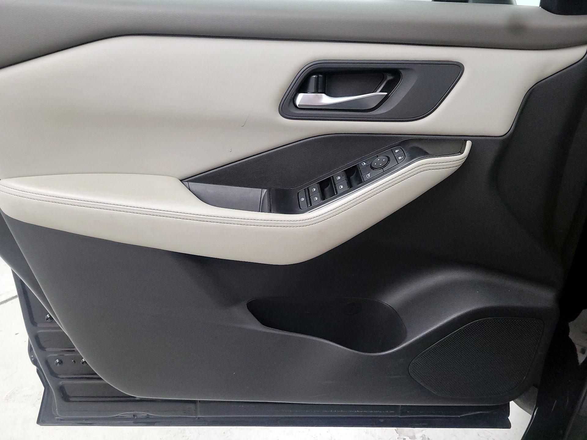 Thumbnail: 2025 Nissan Rogue - 12