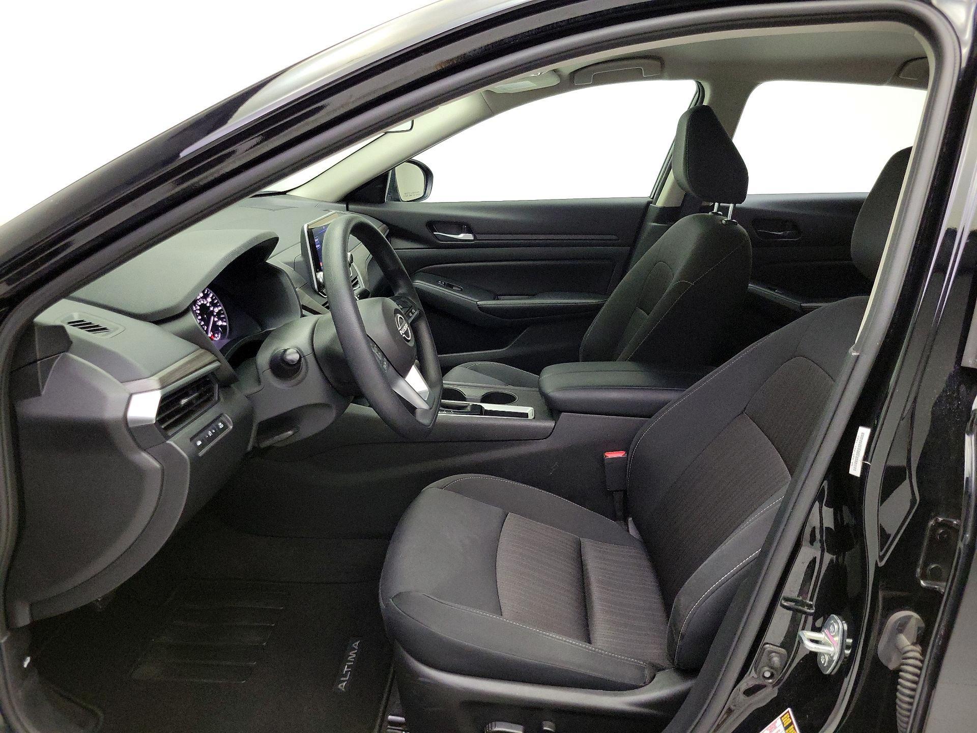 Thumbnail: 2025 Nissan Altima - 11