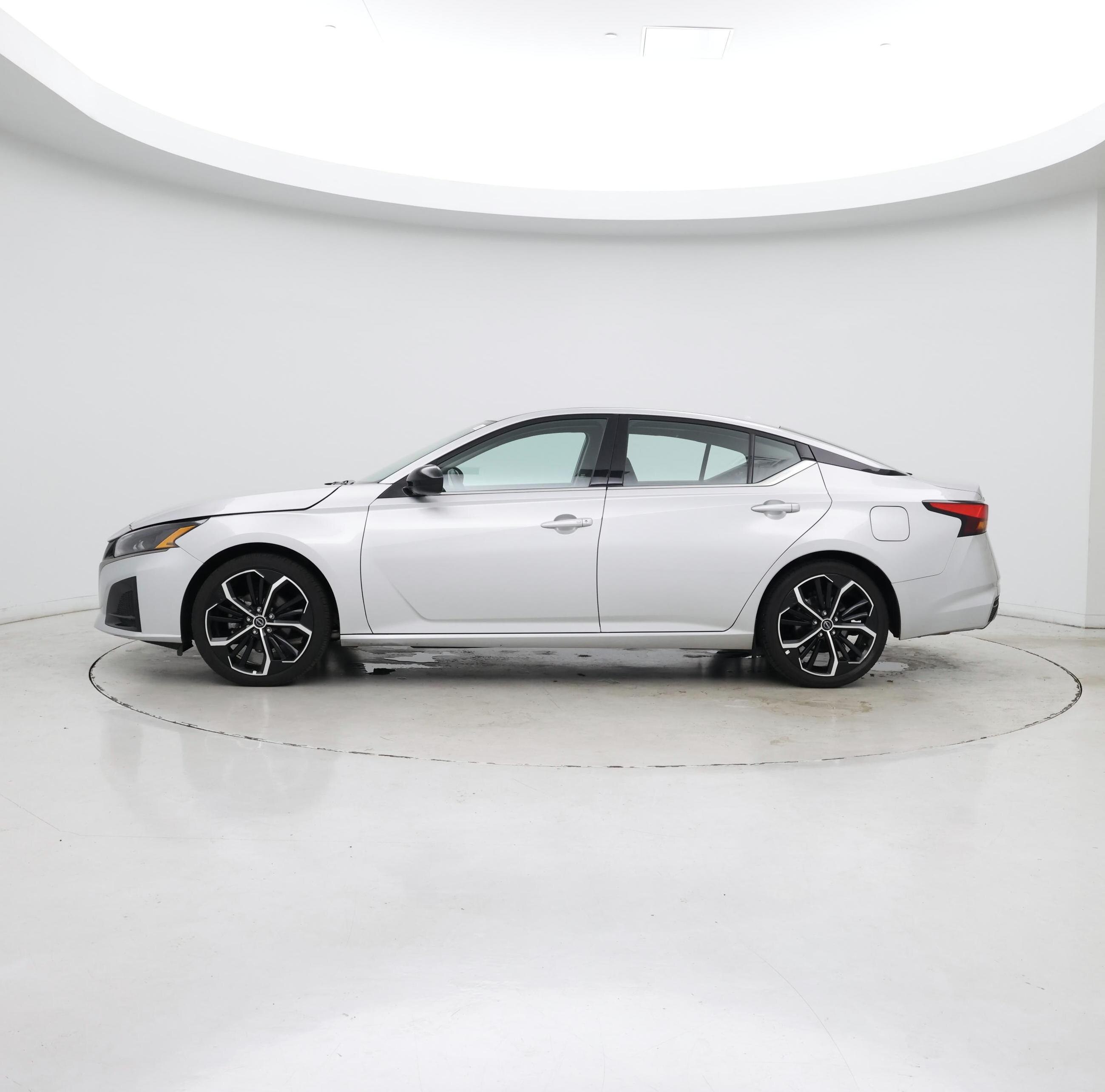Thumbnail: 2025 Nissan Altima - 3