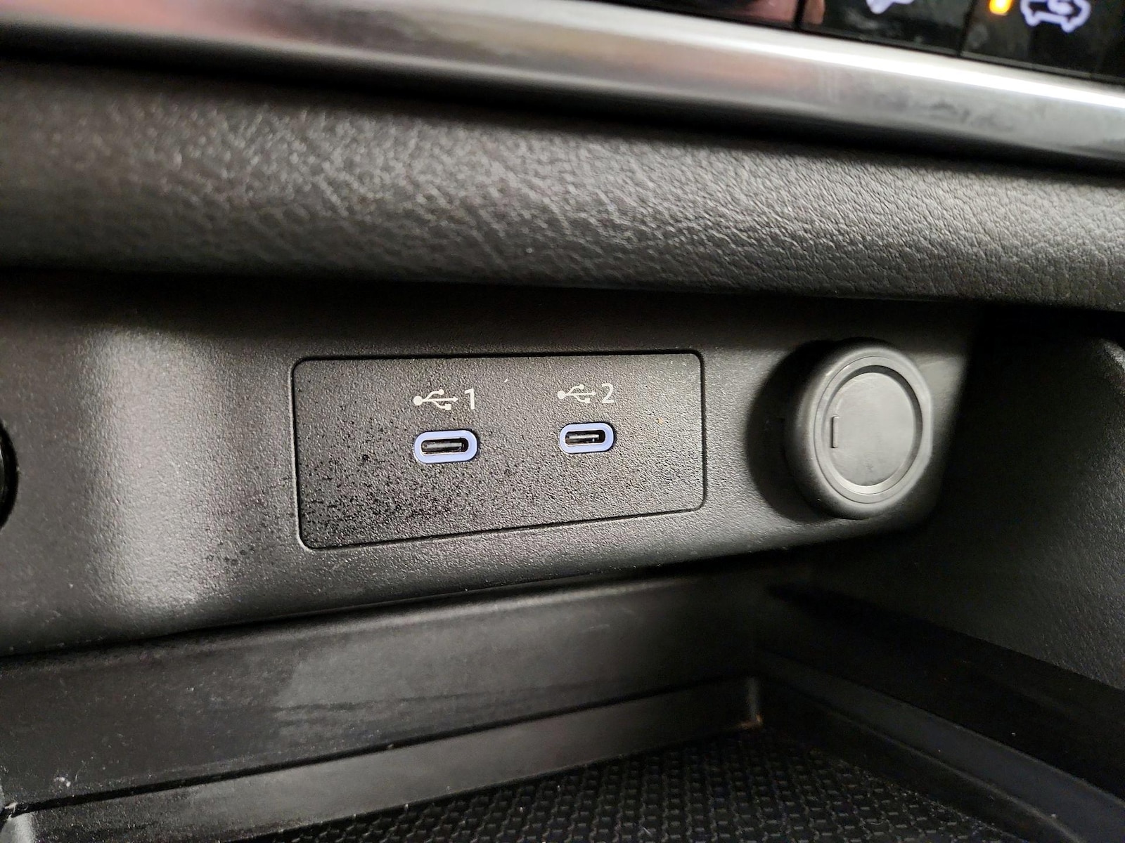 2025 Nissan Rogue SV - Photo 19