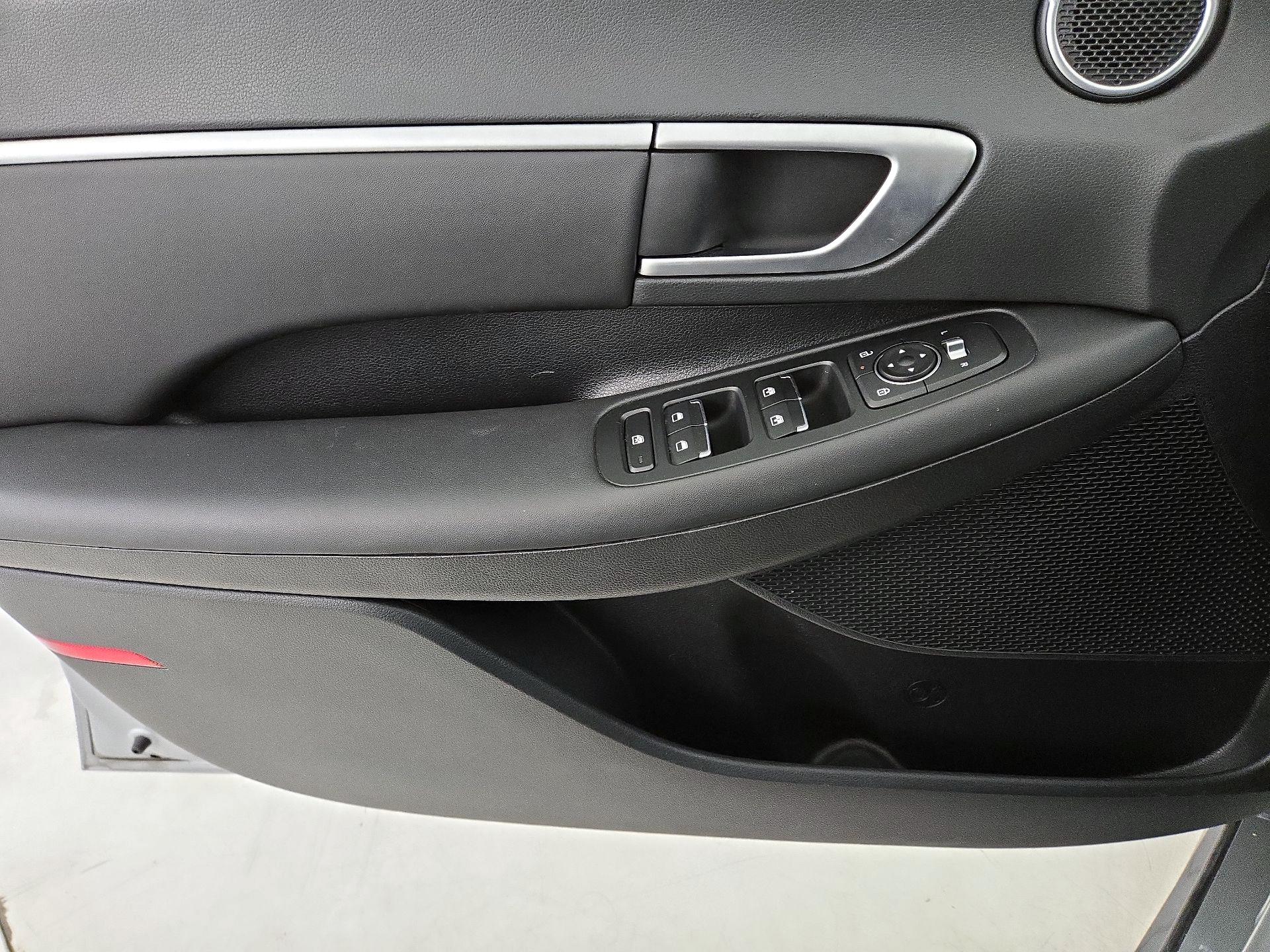 Thumbnail: 2025 Hyundai Sonata - 12