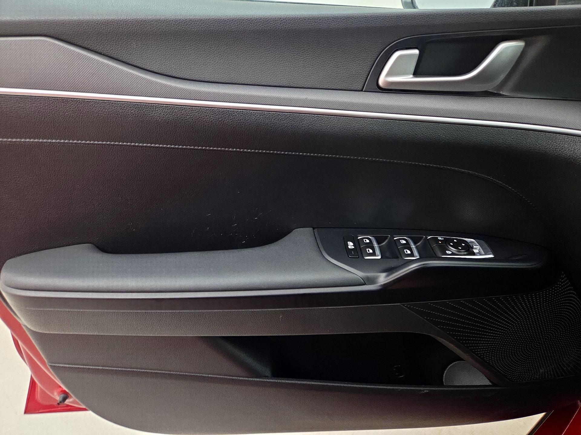 Thumbnail: 2025 Kia K5 - 12