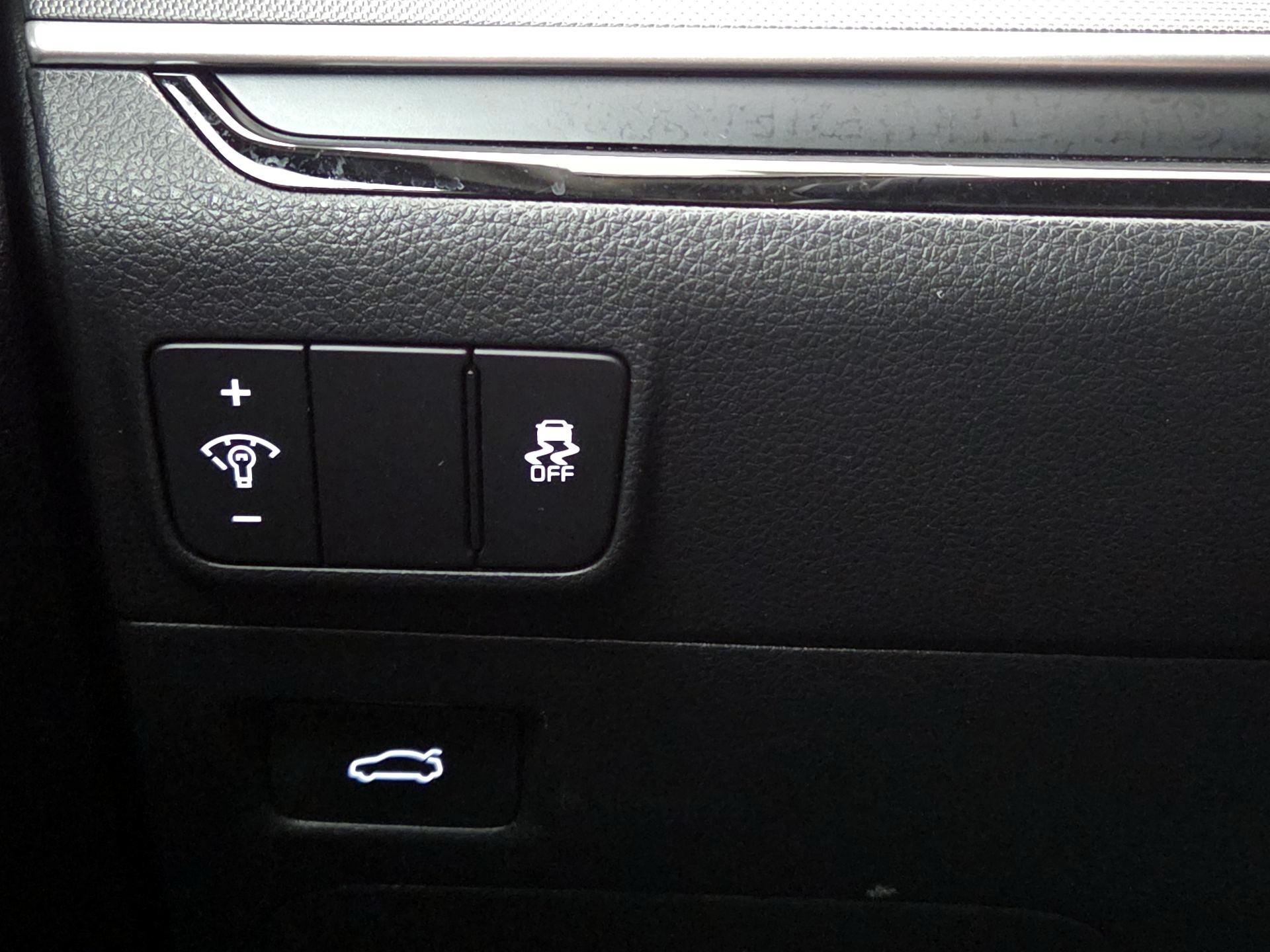 Thumbnail: 2025 Kia K5 - 13