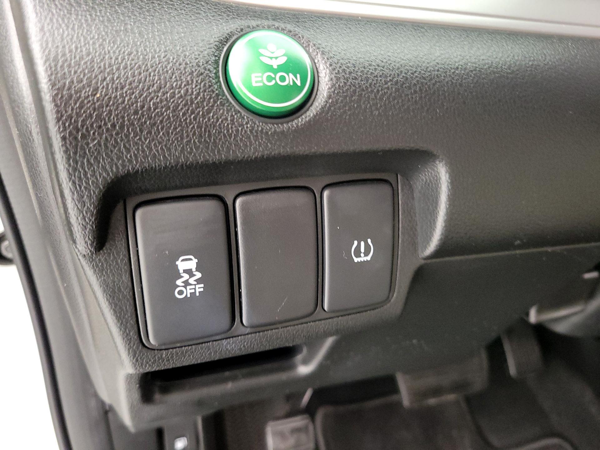 Thumbnail: 2016 Honda CR-V - 13