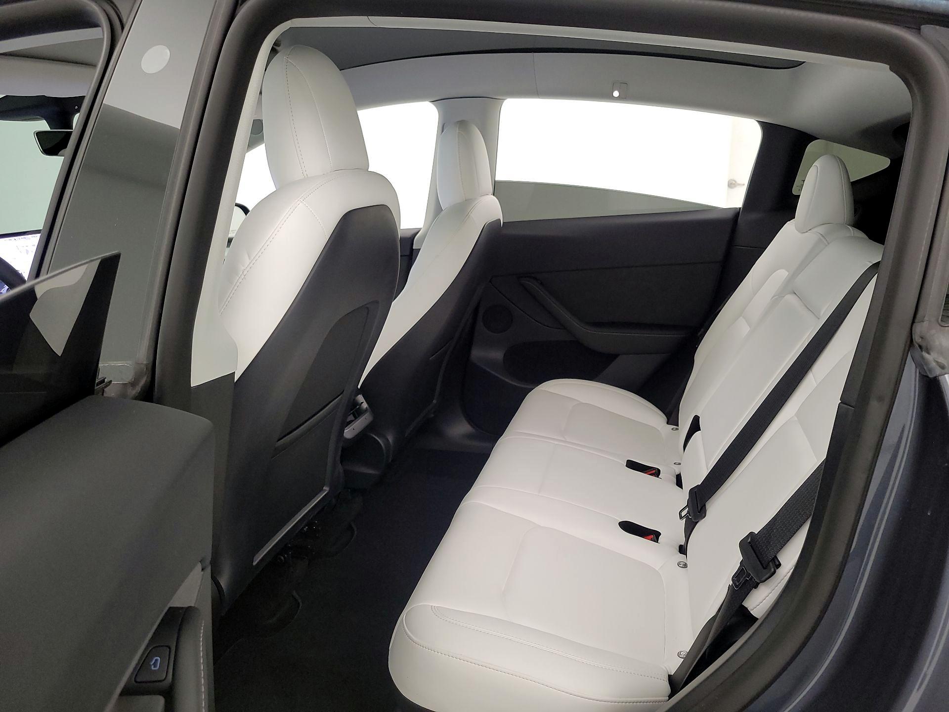 Thumbnail: 2022 Tesla Model Y - 18