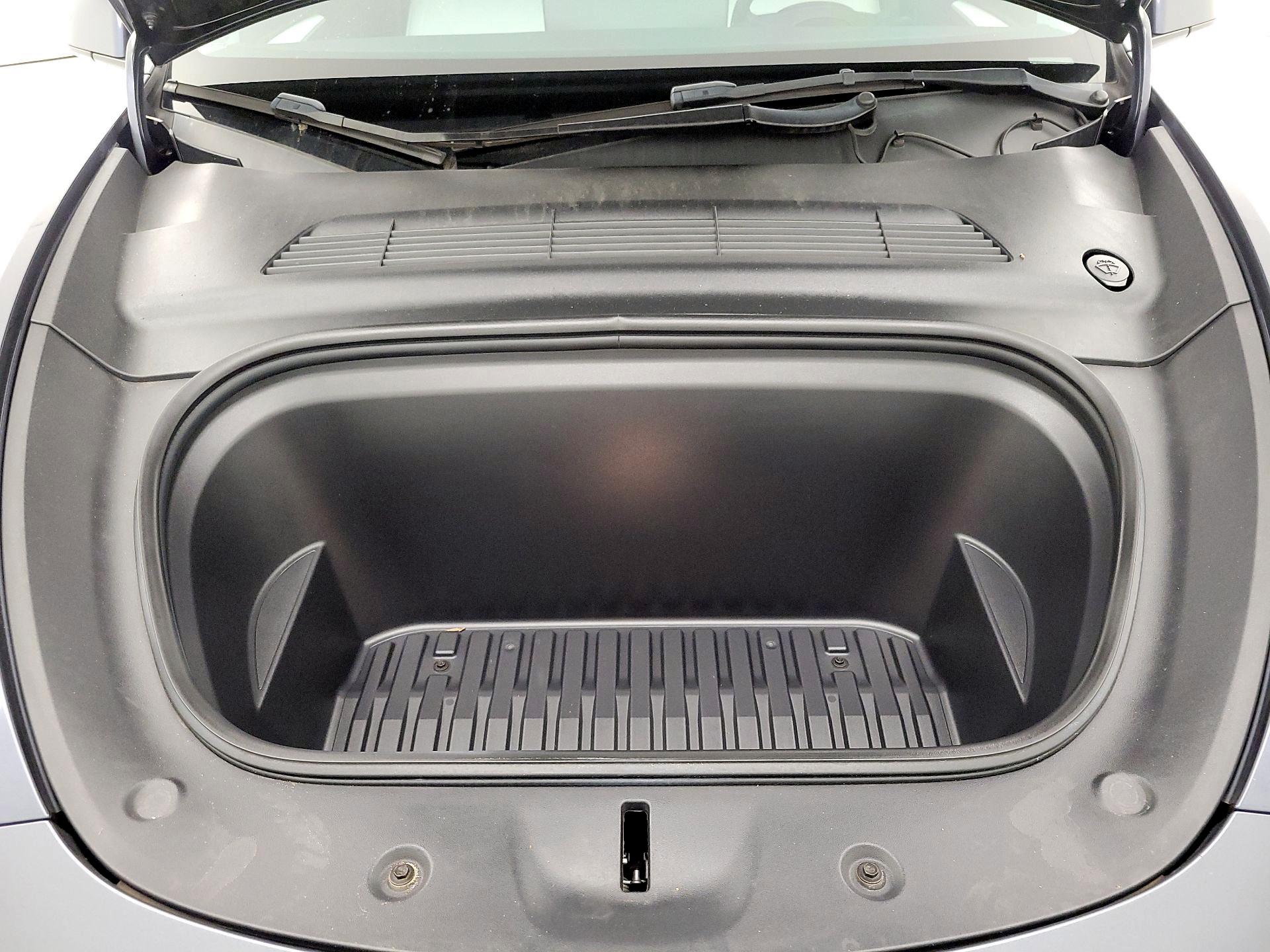 Thumbnail: 2022 Tesla Model Y - 20