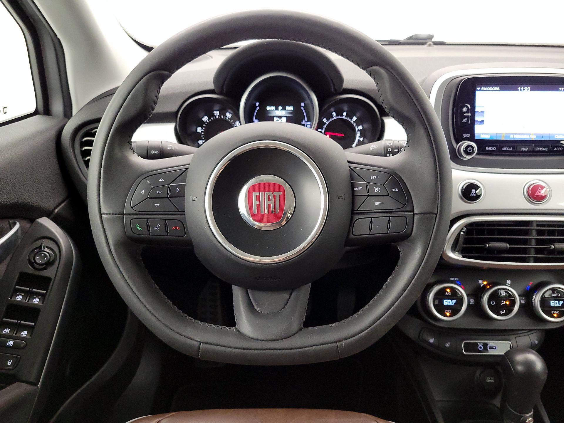 Thumbnail: 2017 Fiat 500X - 10