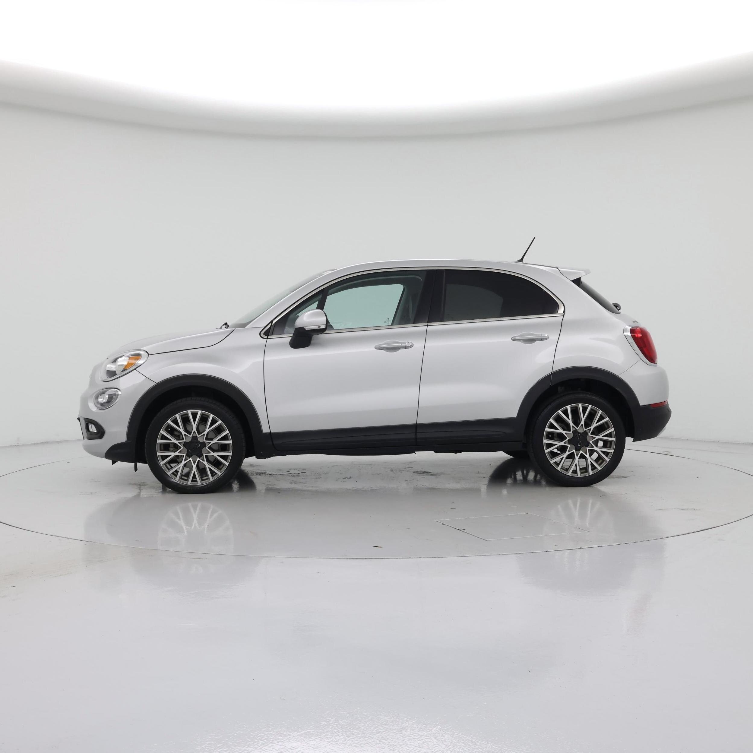 Thumbnail: 2017 Fiat 500X - 3