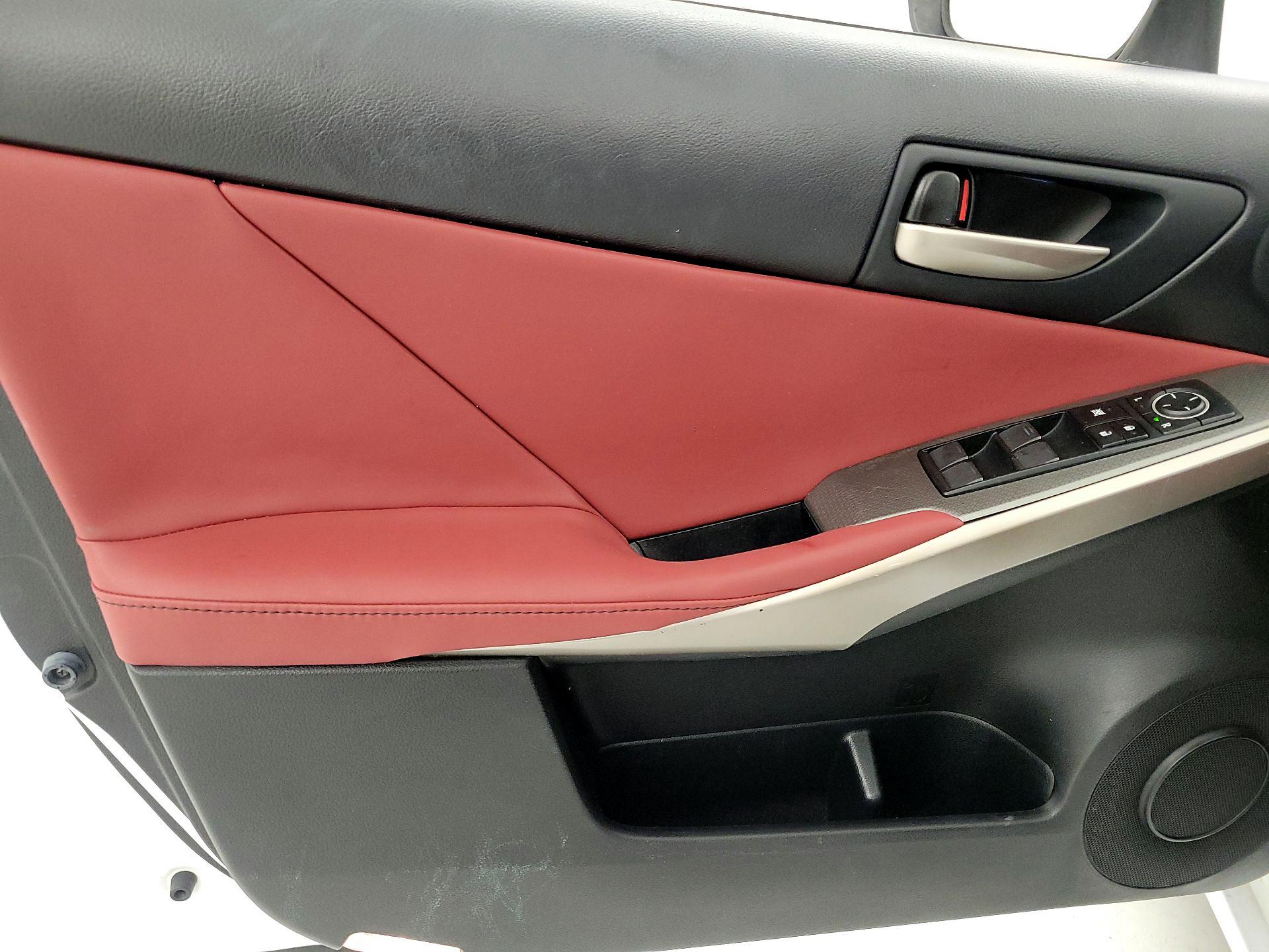 Thumbnail: 2017 Lexus IS - 12