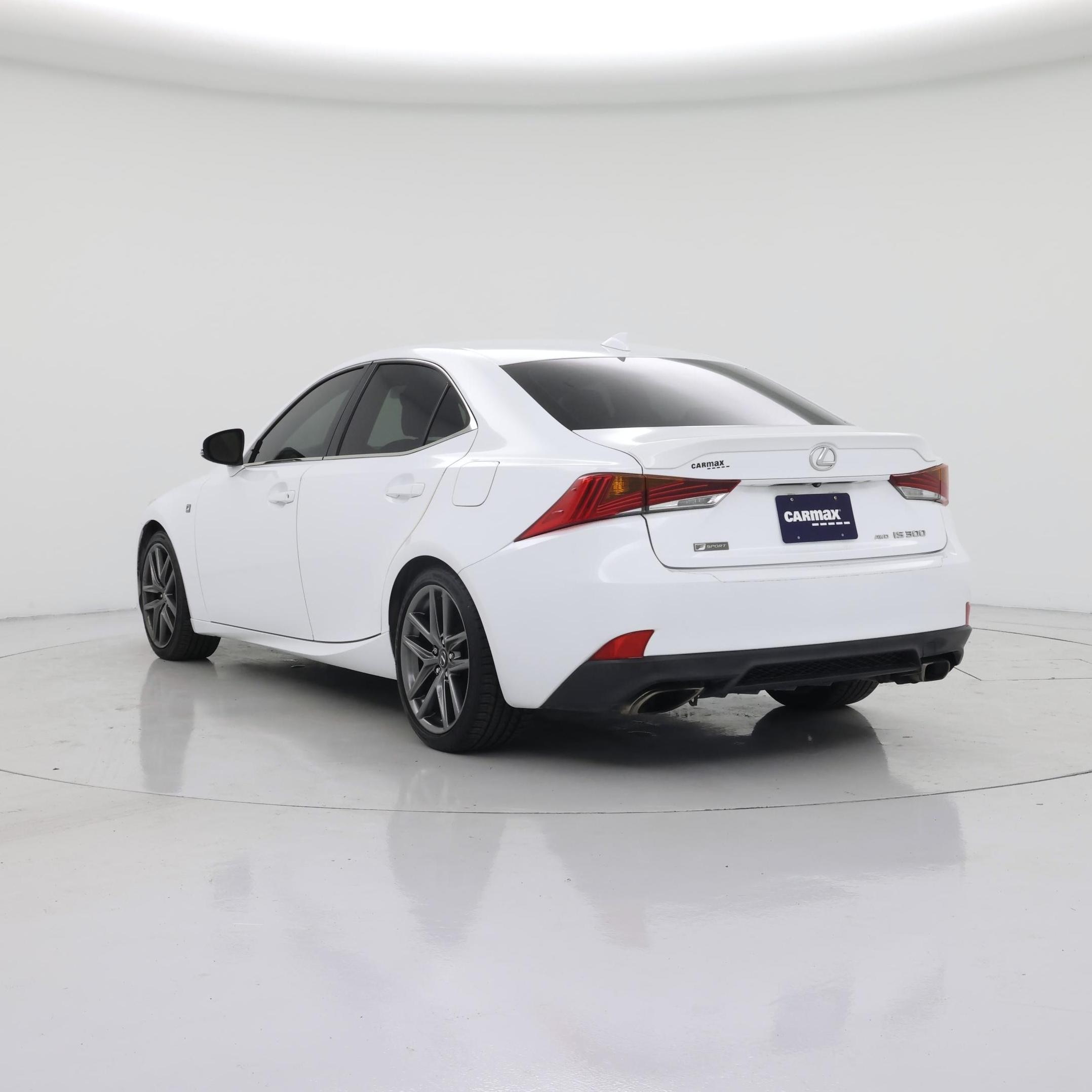 Thumbnail: 2017 Lexus IS - 2