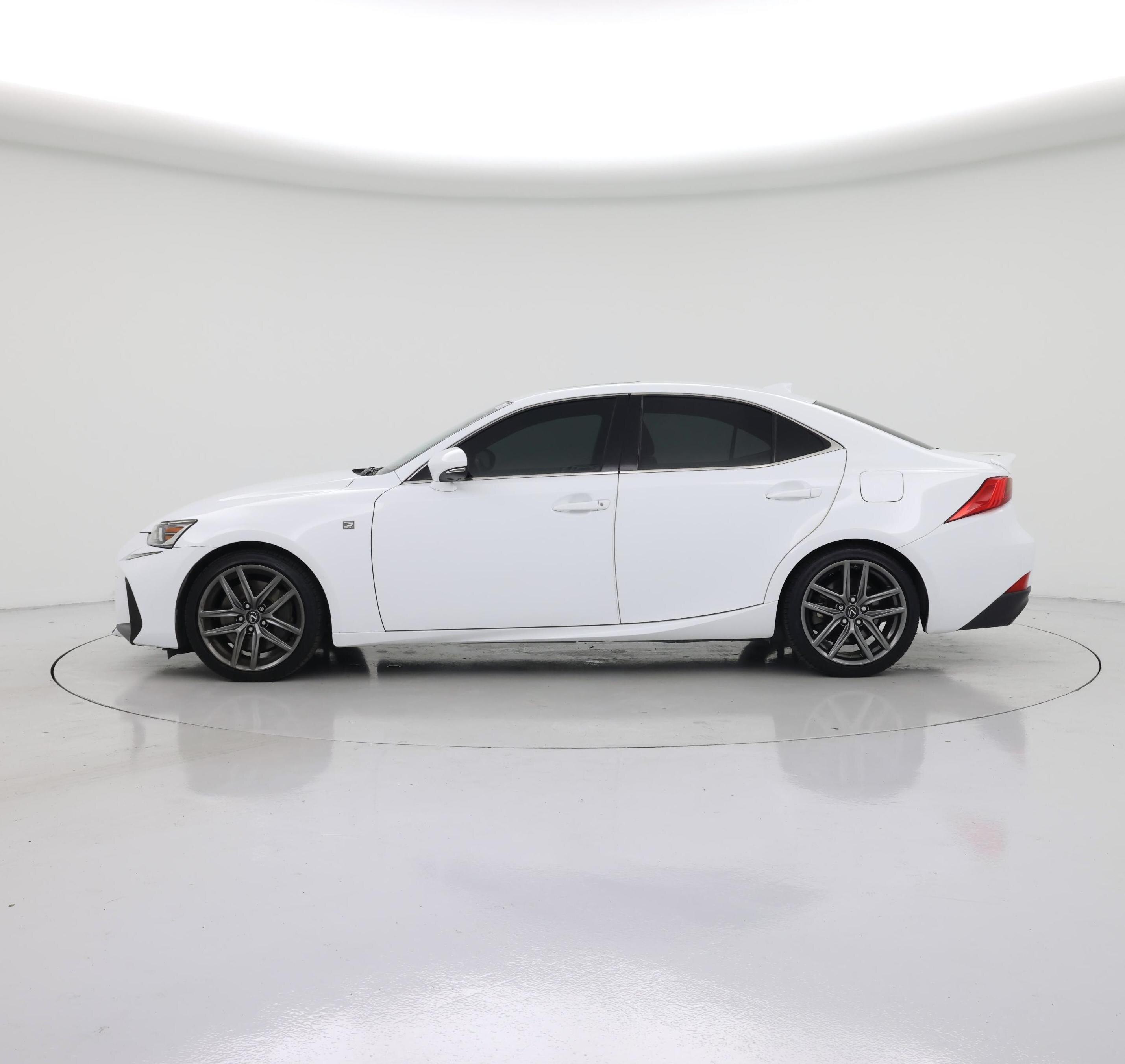 Thumbnail: 2017 Lexus IS - 3