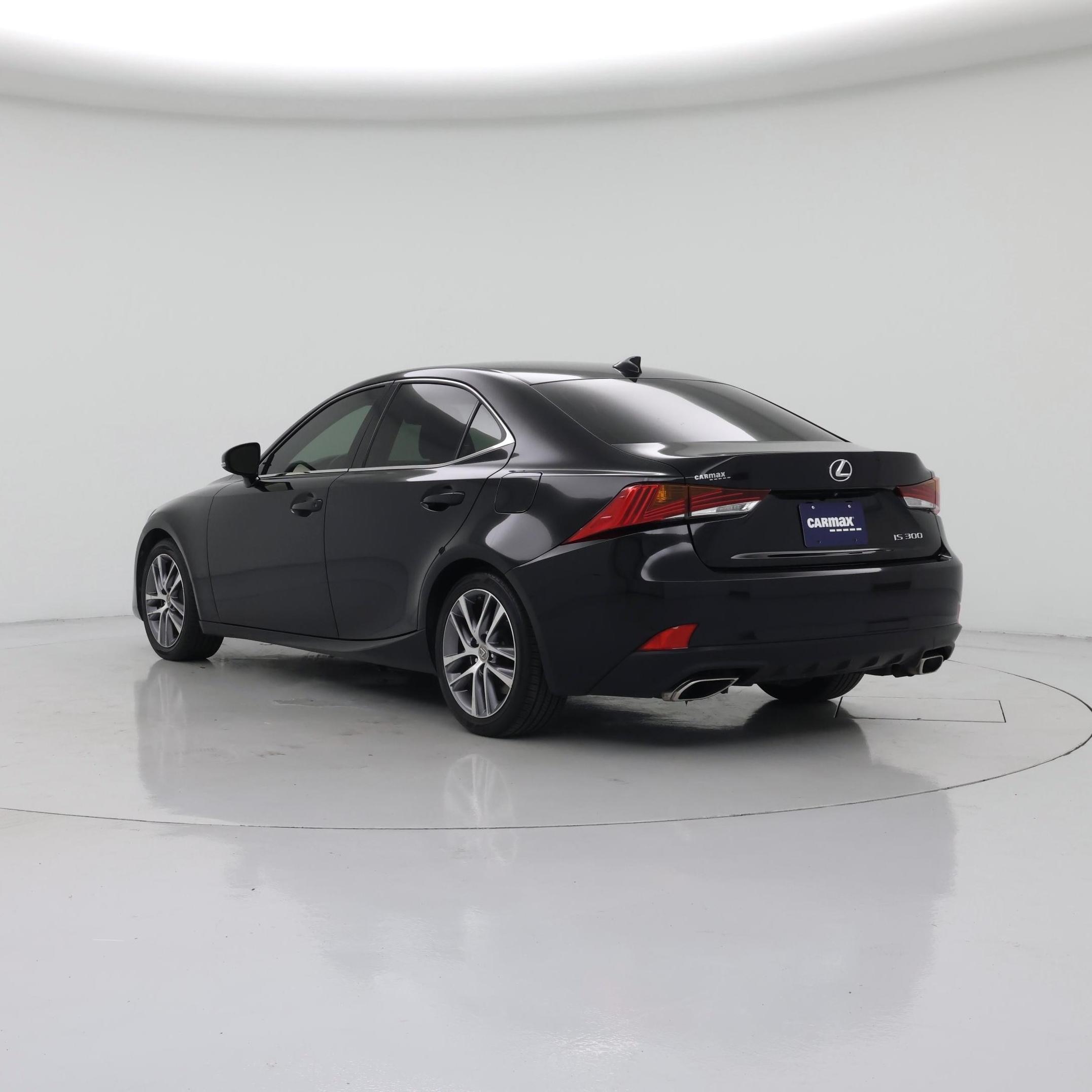 Thumbnail: 2018 Lexus IS - 2