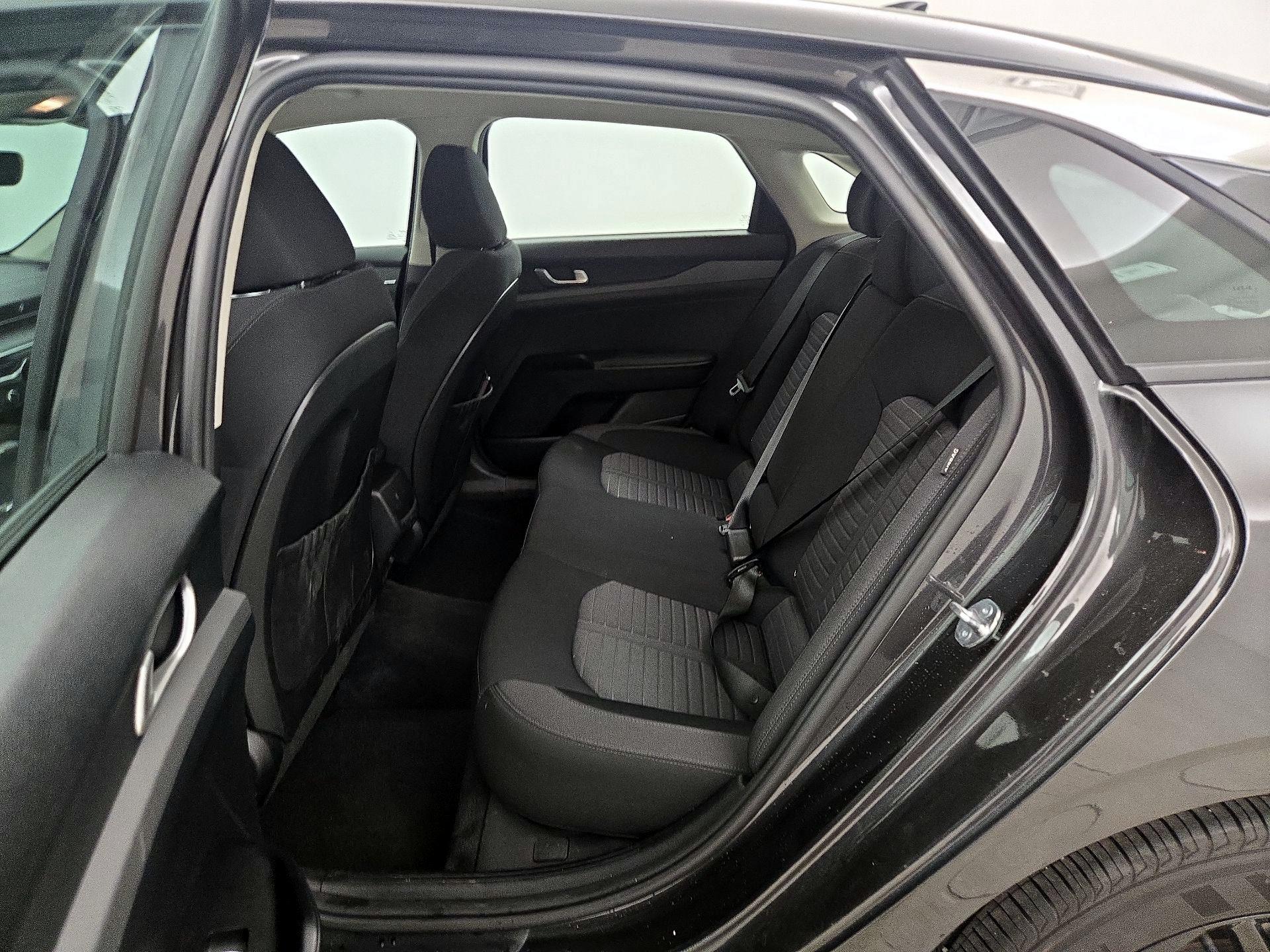 Thumbnail: 2025 Kia K5 - 19