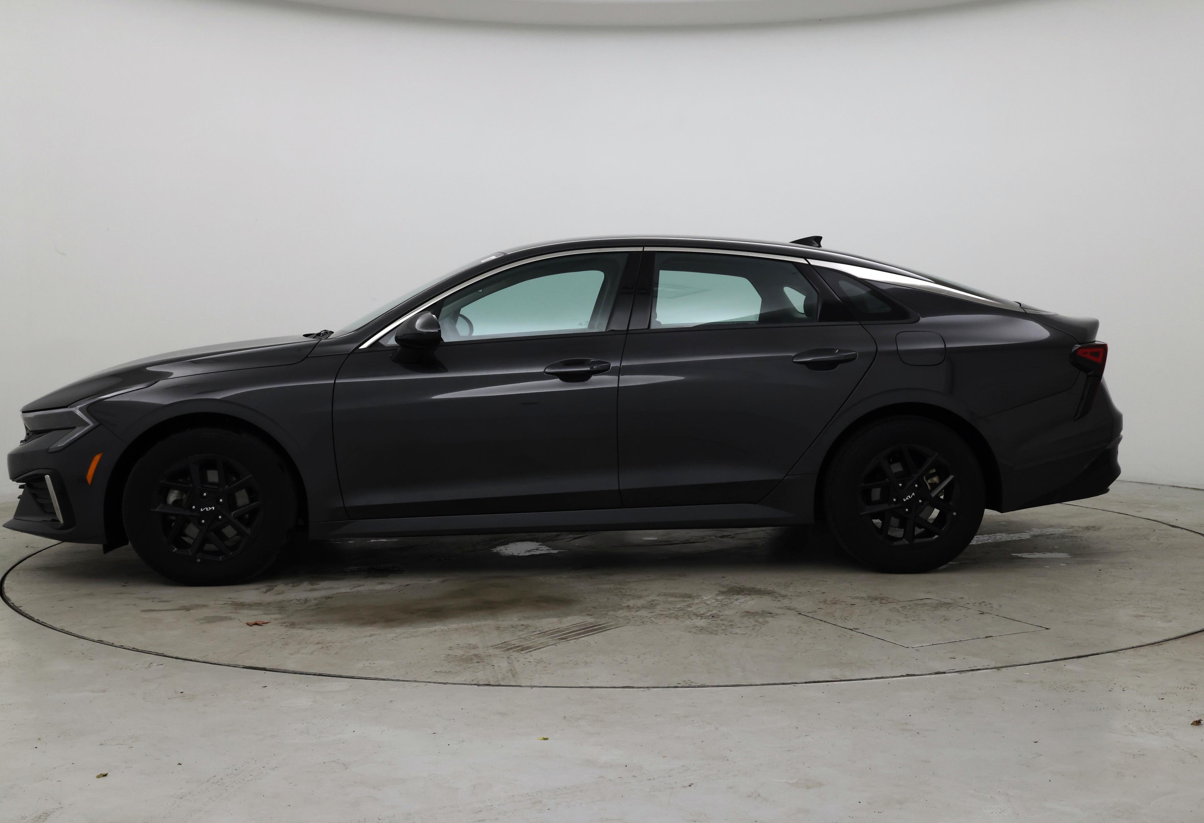 Thumbnail: 2025 Kia K5 - 3