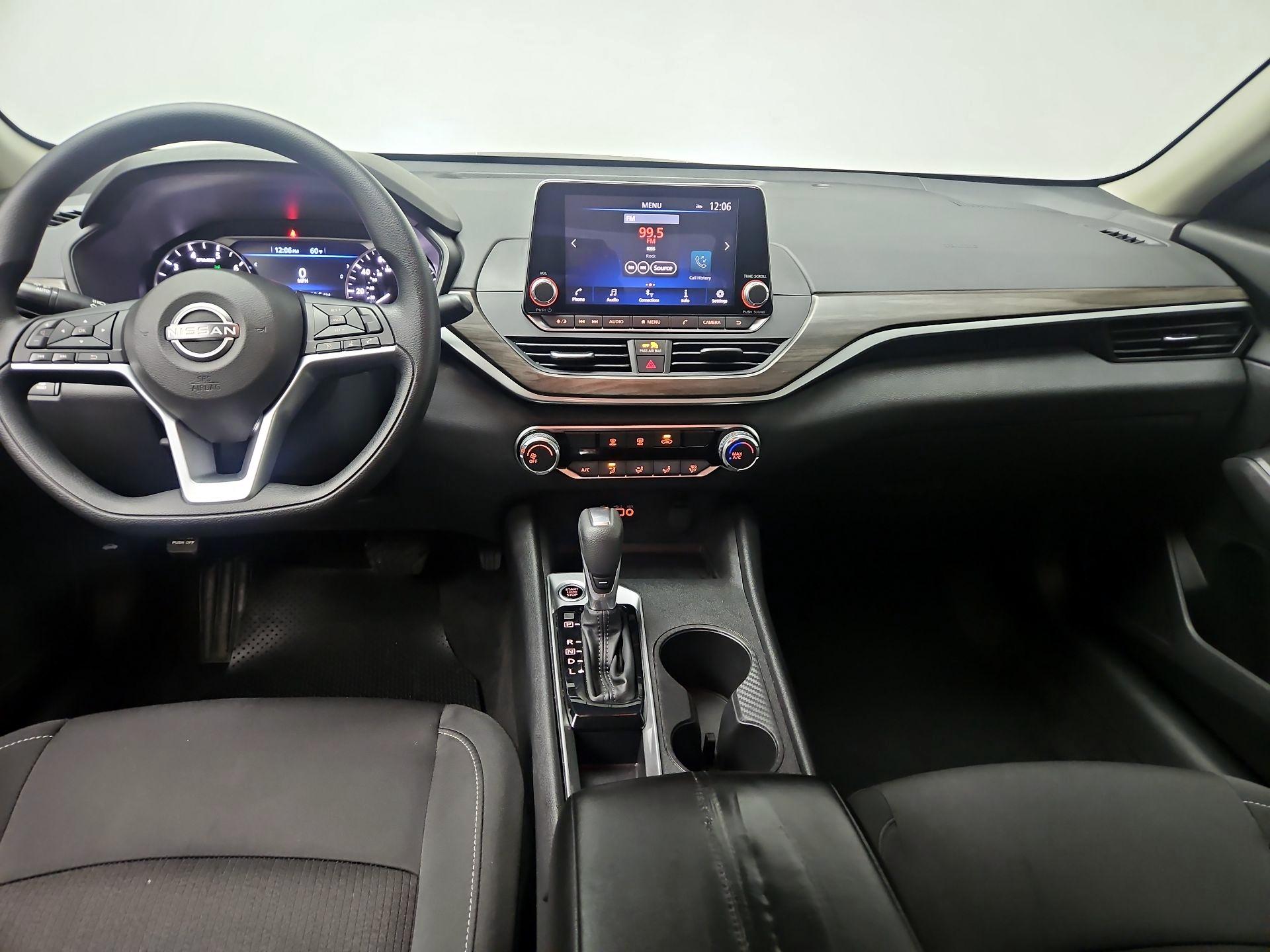 Thumbnail: 2025 Nissan Altima - 9