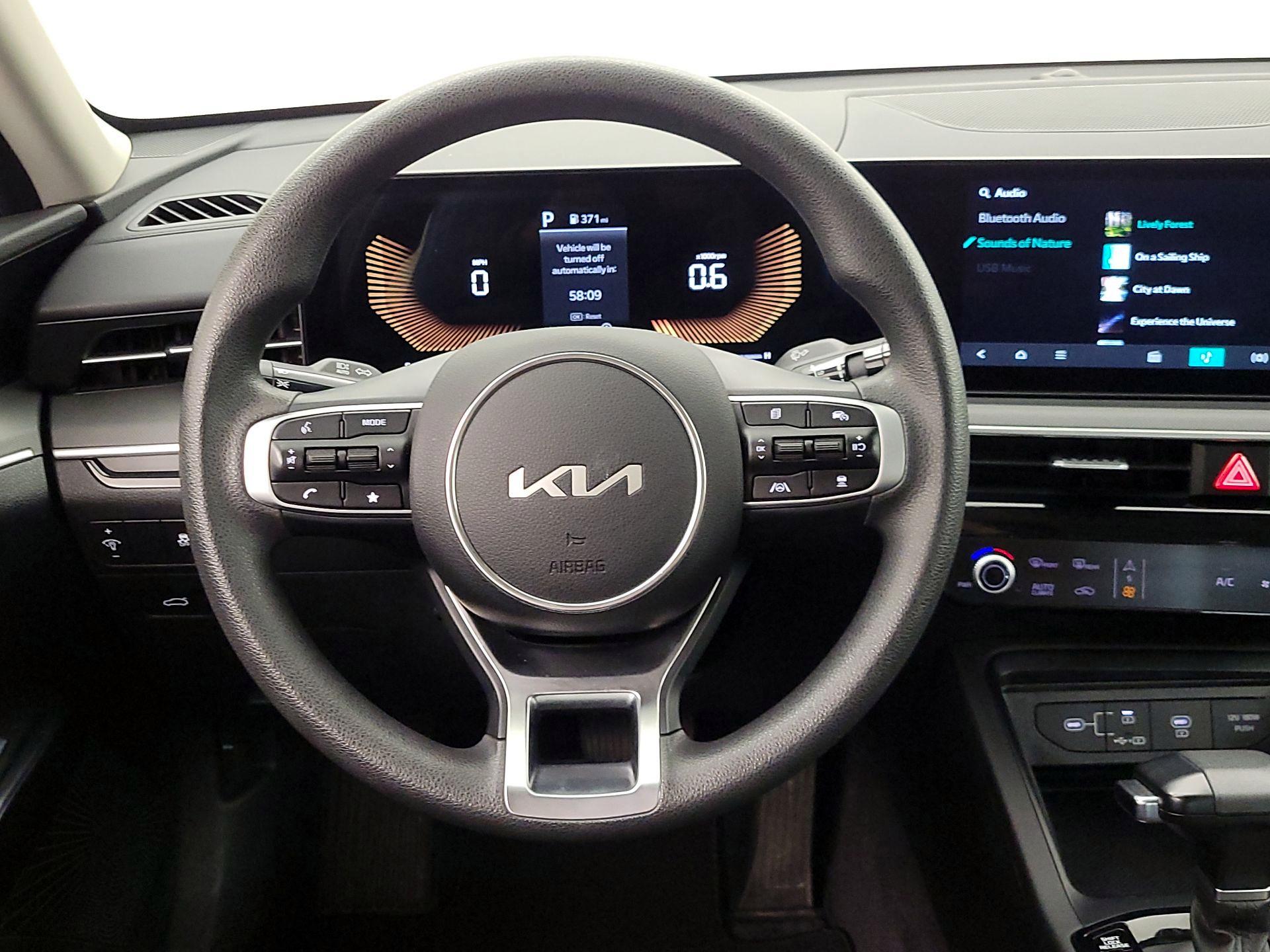 Thumbnail: 2025 Kia K5 - 10