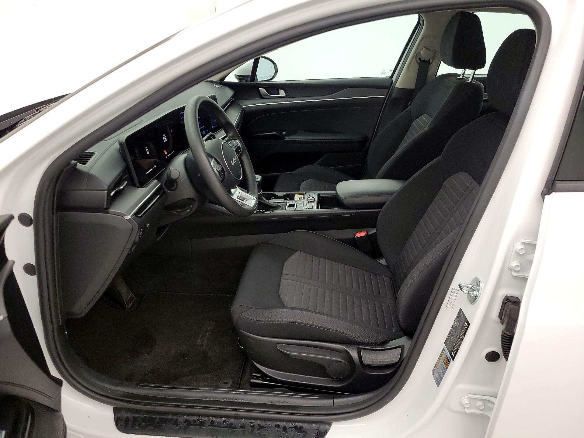 Thumbnail: 2025 Kia K5 - 11