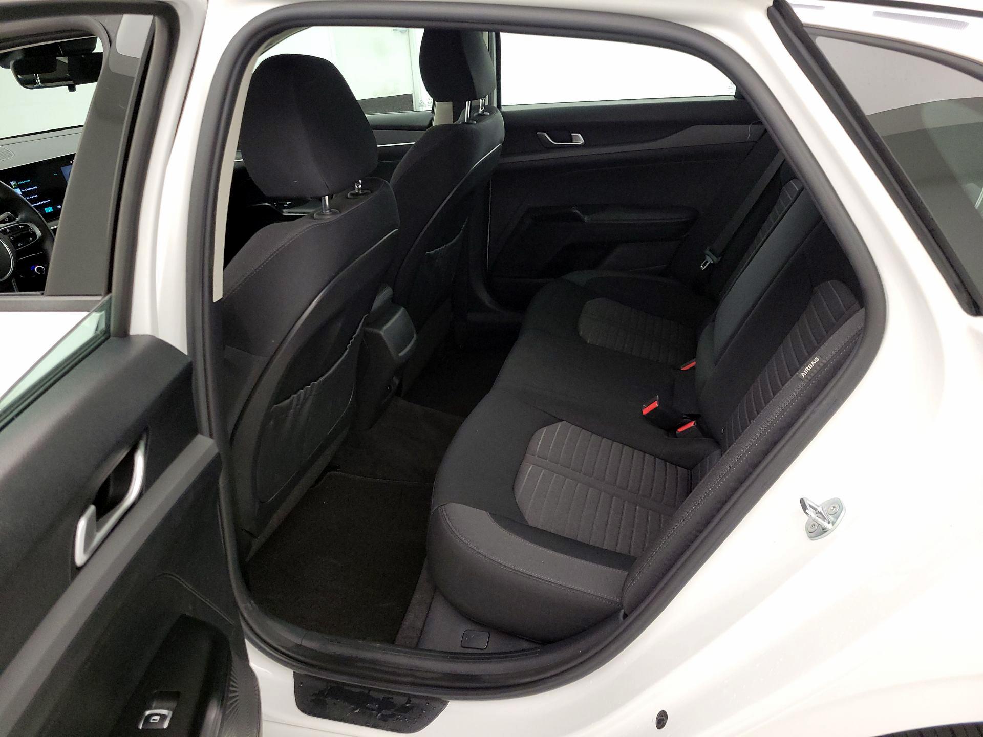 Thumbnail: 2025 Kia K5 - 19