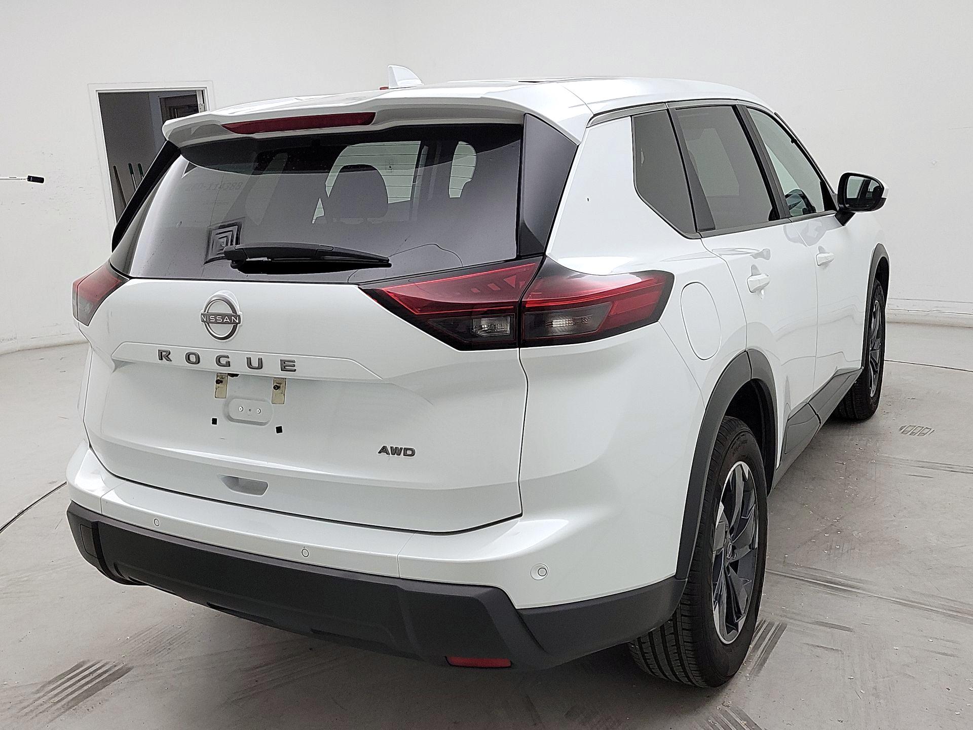 Thumbnail: 2025 Nissan Rogue - 5