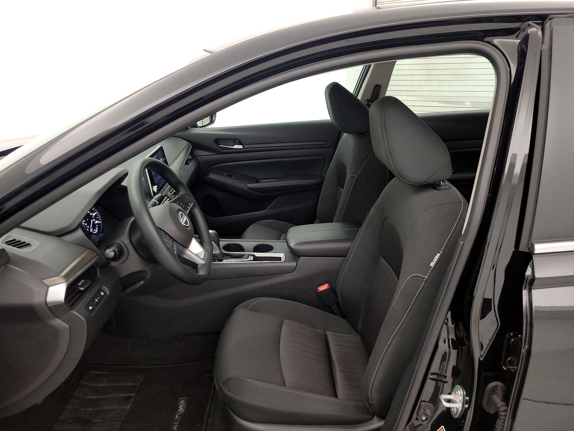 Thumbnail: 2025 Nissan Altima - 11