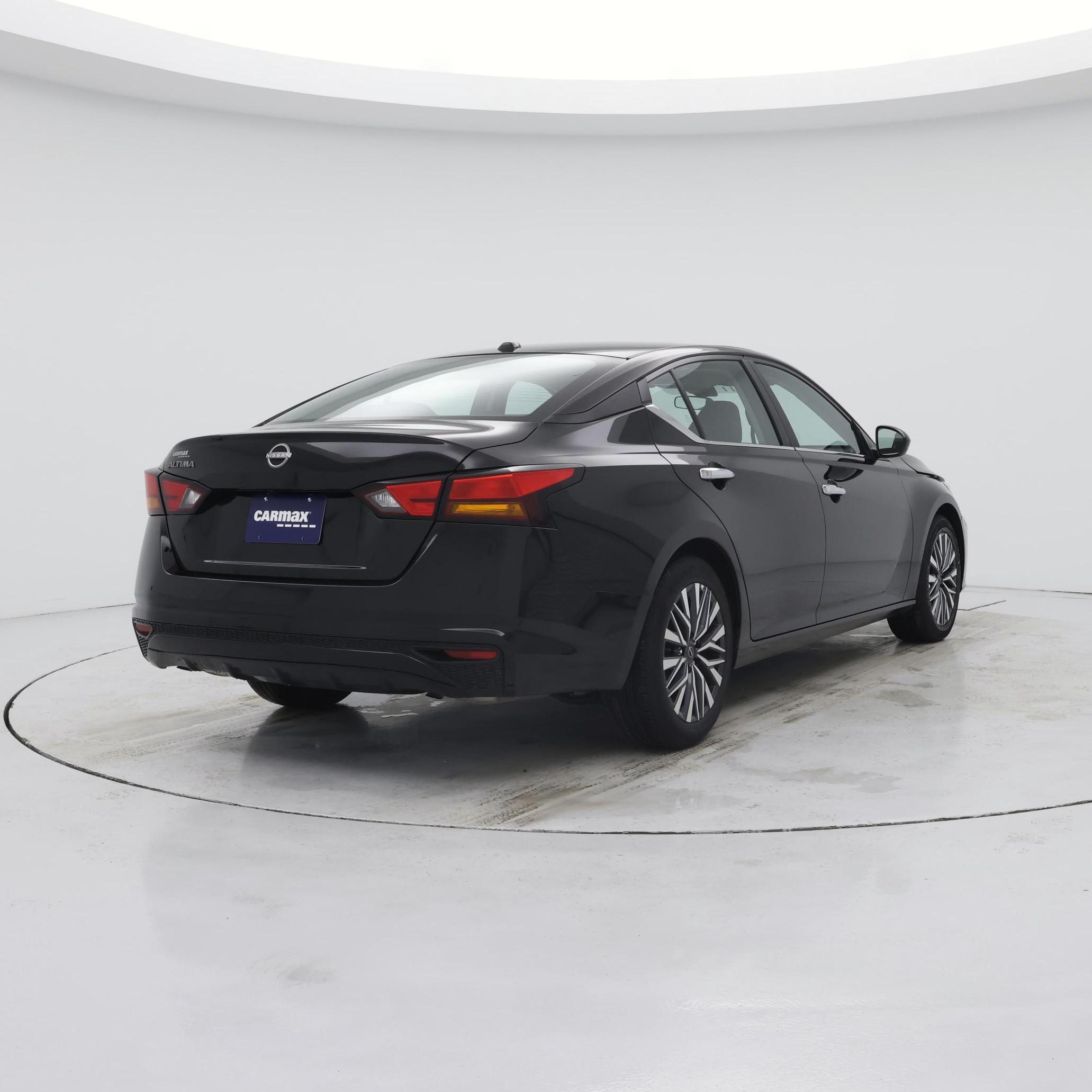 Thumbnail: 2025 Nissan Altima - 8