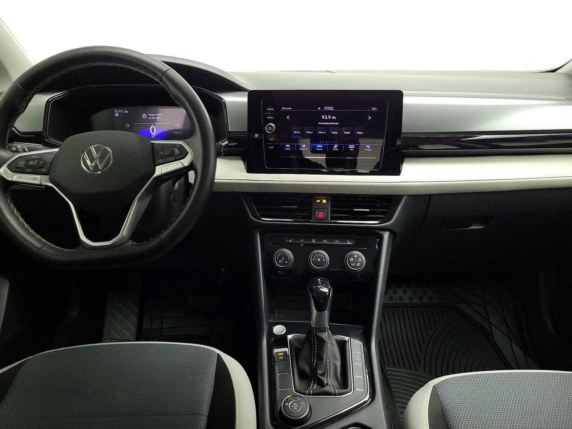 Thumbnail: 2025 Volkswagen Taos - 9