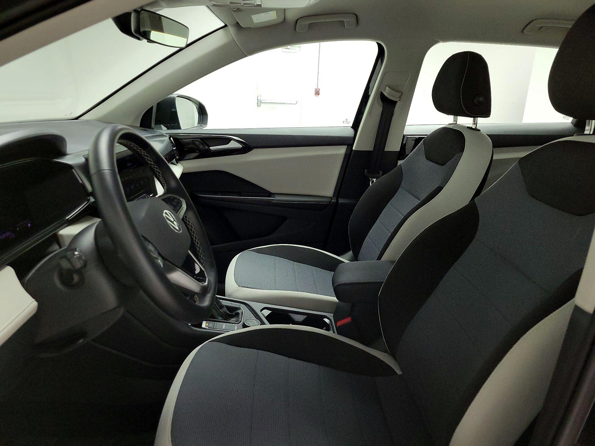 Thumbnail: 2025 Volkswagen Taos - 11