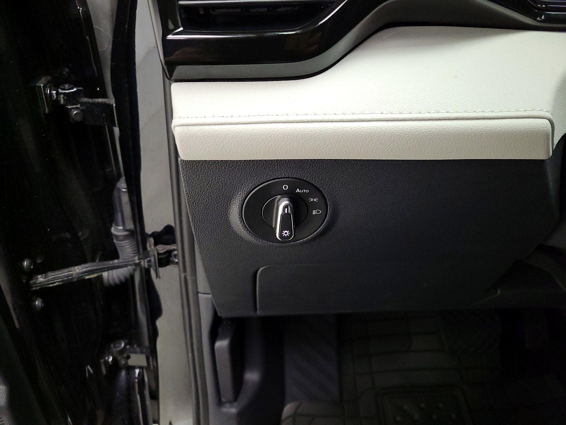 Thumbnail: 2025 Volkswagen Taos - 13