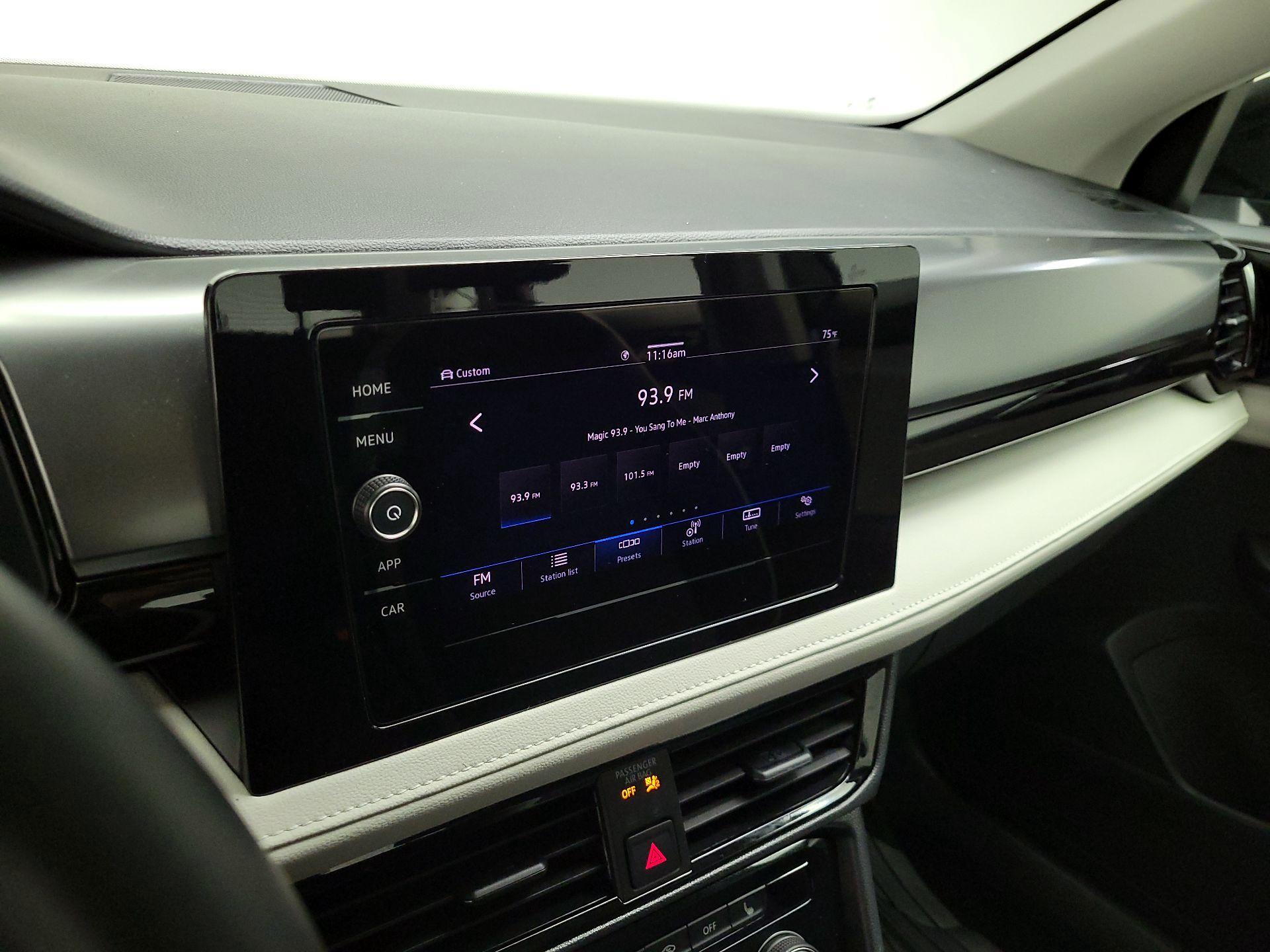 Thumbnail: 2025 Volkswagen Taos - 15