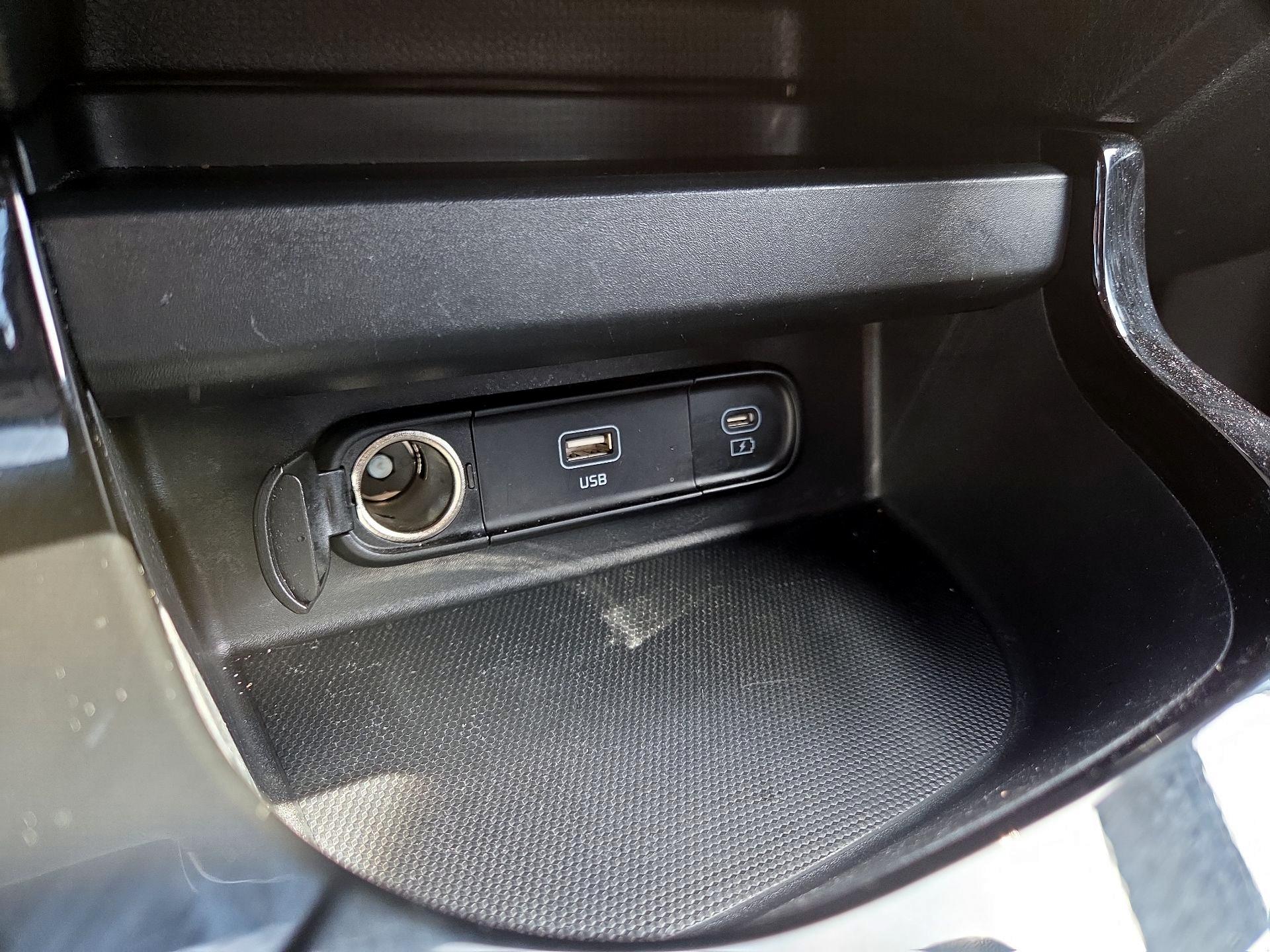 Thumbnail: 2025 Kia Seltos - 19