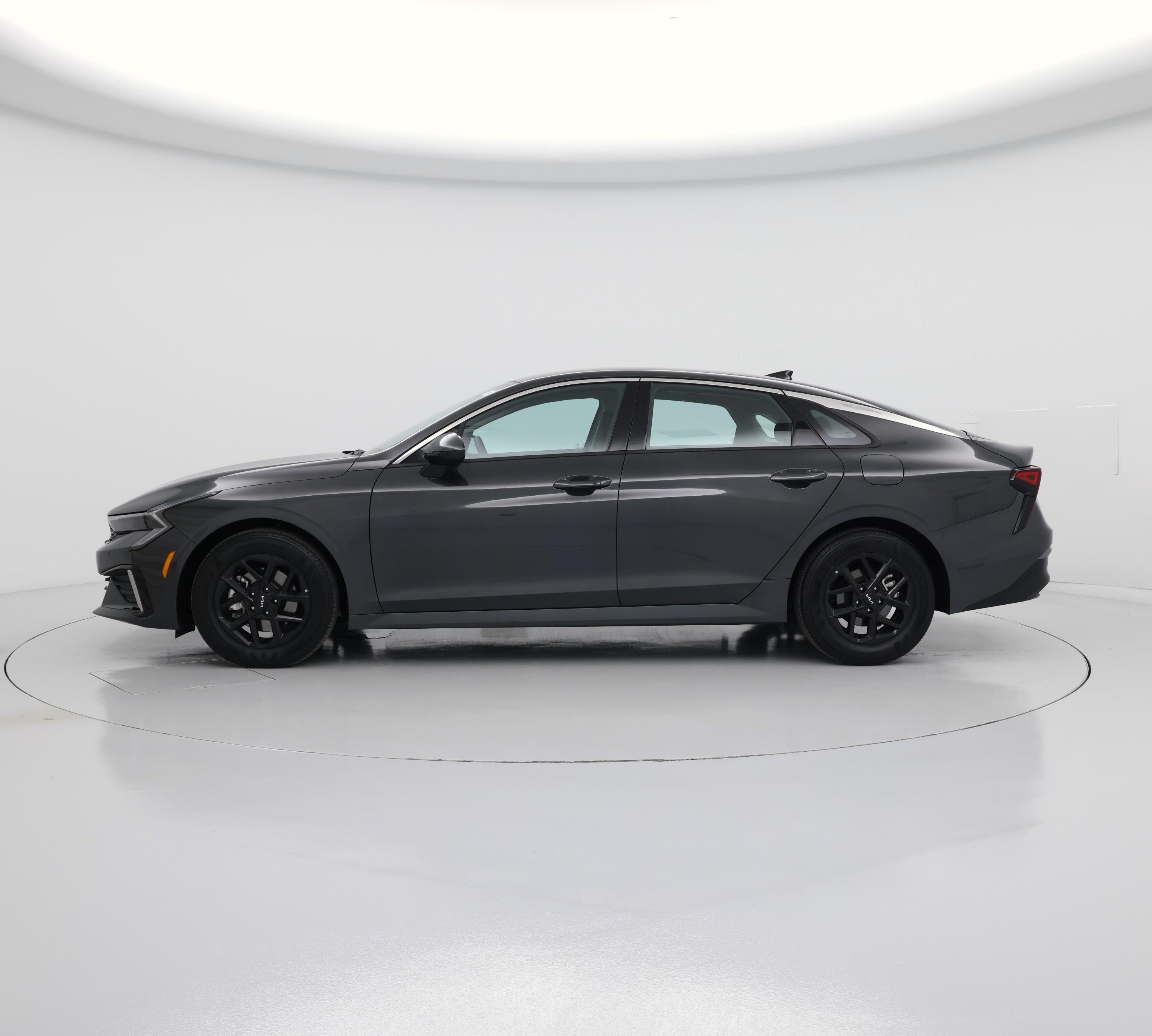 Thumbnail: 2025 Kia K5 - 3